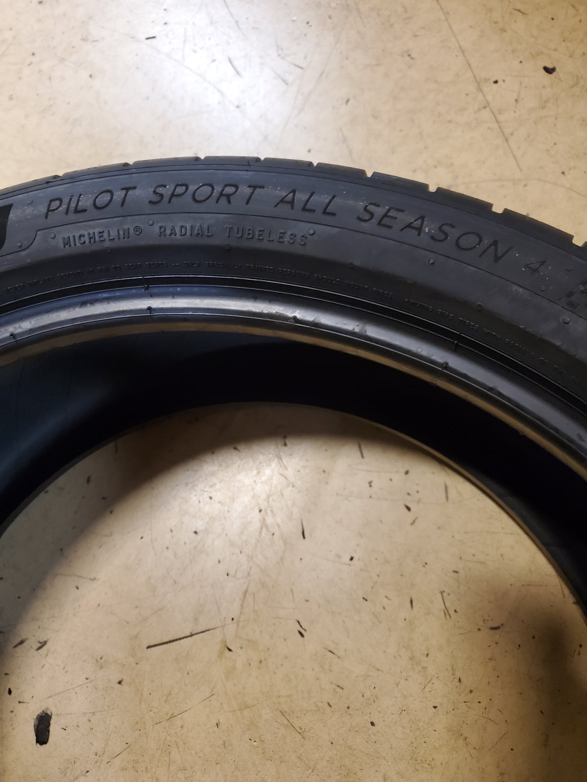 MICHELIN PILOT SPORT ALL SEASON 4 BSW P 275 35 21 103V XL TIRE 19140