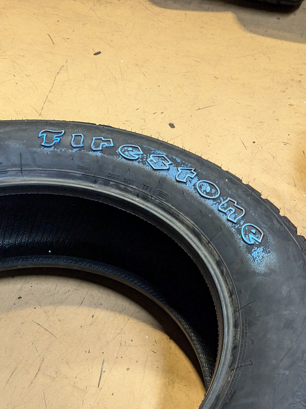 2 FIRESTONE TRANSFORCE AT RWL LT 285 60 20 125/122R ALL TERRAIN TIRE 250126