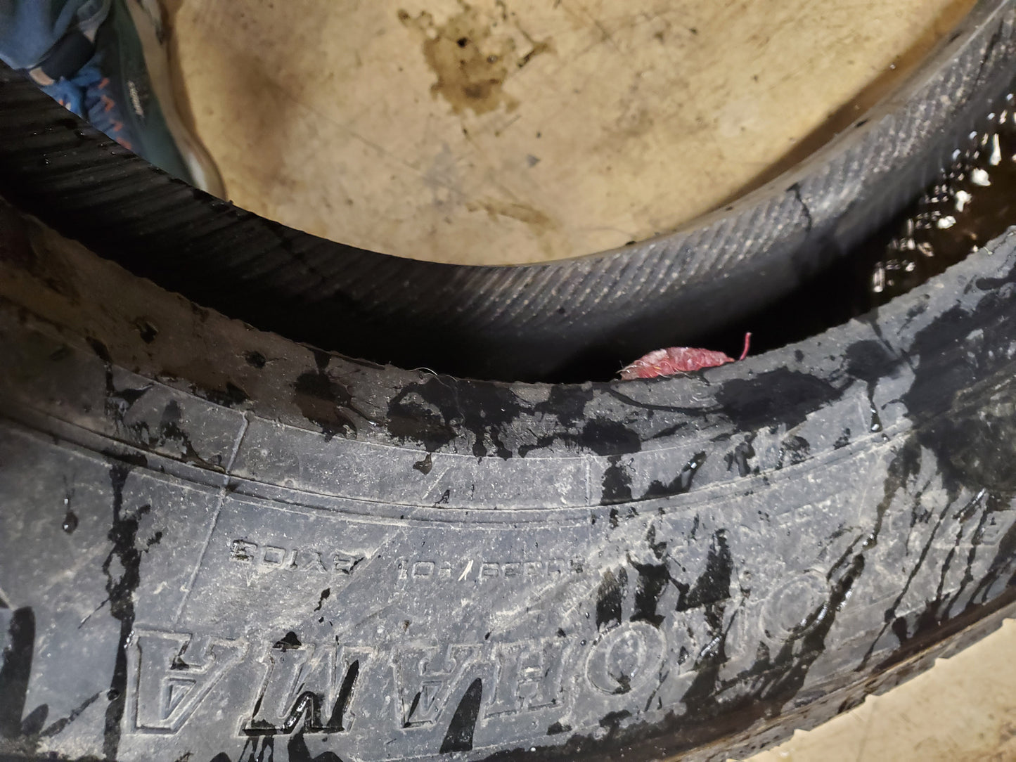 NOS YOKOHAMA SUPER STEEL RY103 BSW  265 75 22.5  14PLY ALL POSITION TIRE 120110304