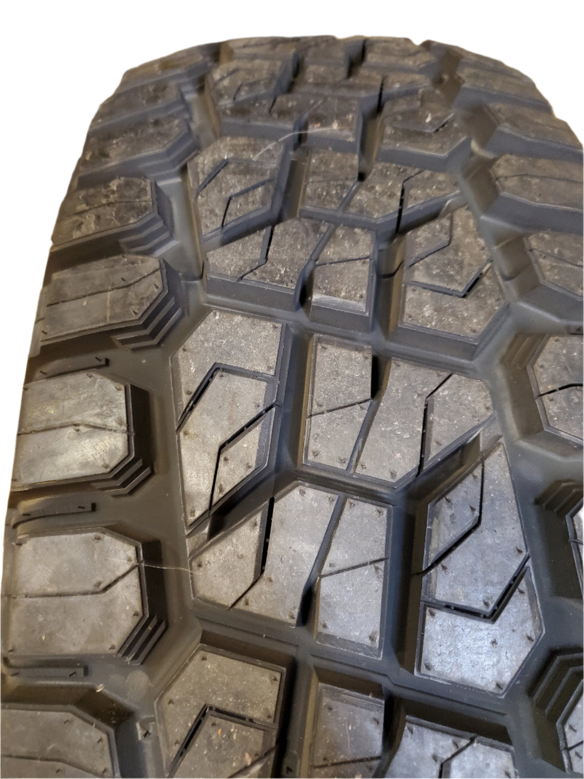 DELINTE DX-20 BANDIT X/T BSW LT 285 75 17 121/118Q RUGGED TIRE 834003