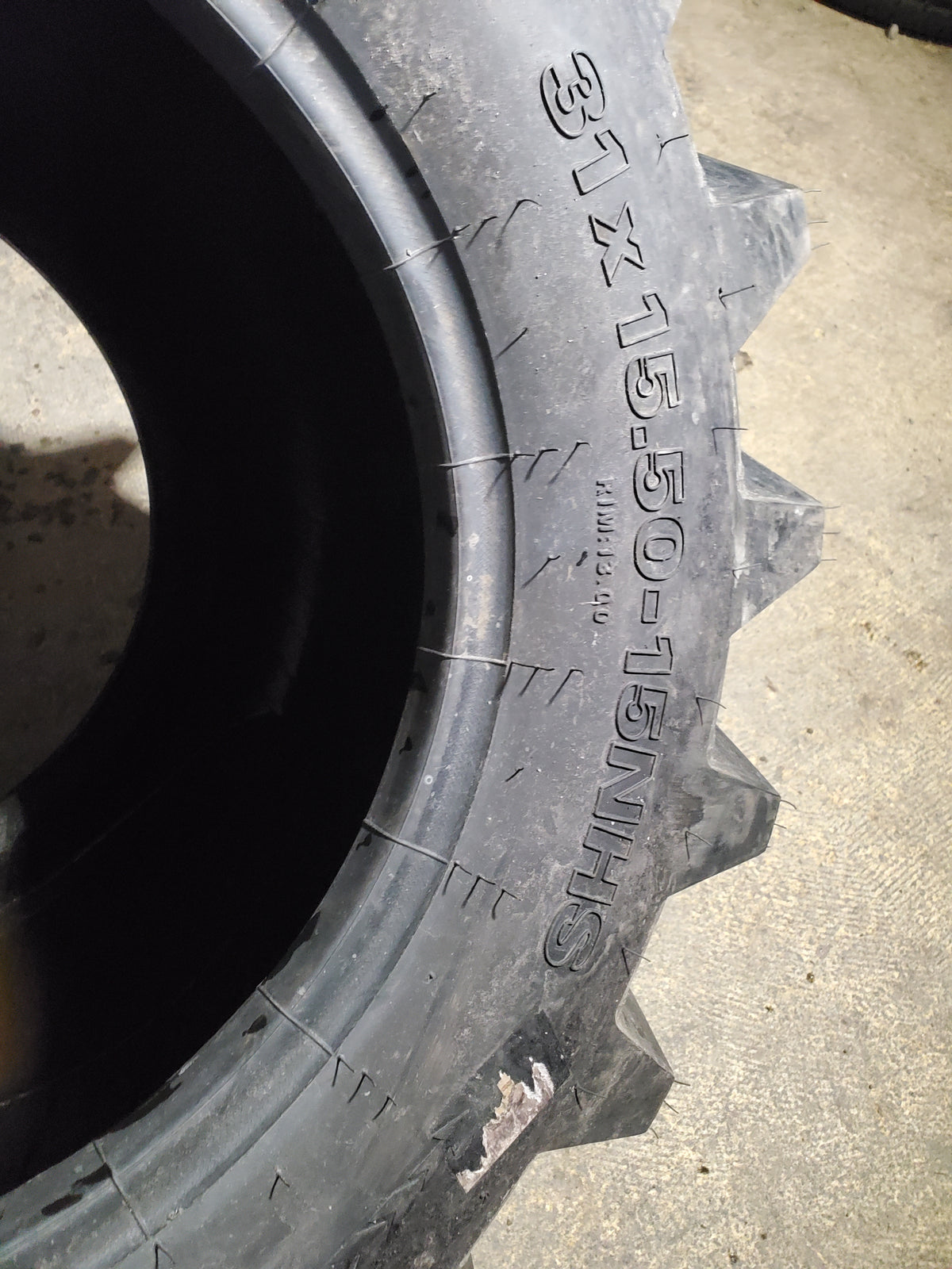 ADVANCE I3D BSW  31 15.5 15 12PLY INDUSTRIAL TIRE 59010G