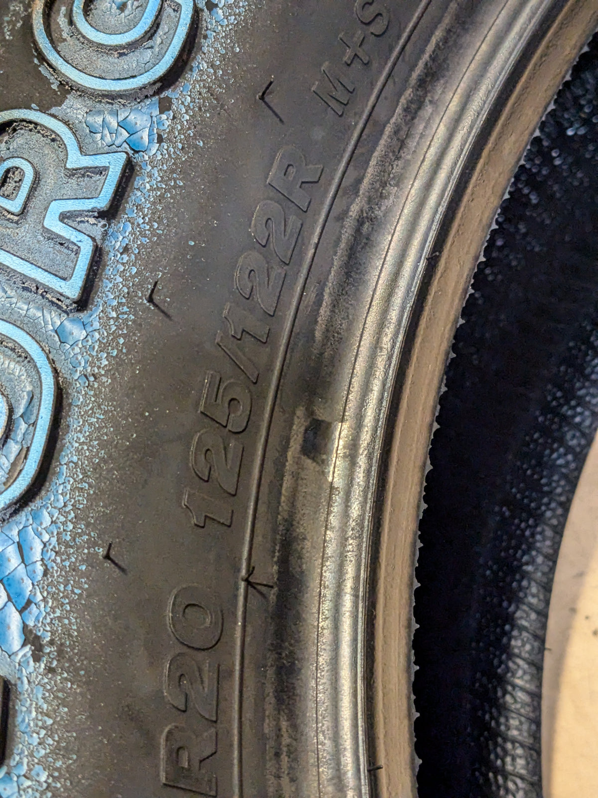 2 FIRESTONE TRANSFORCE AT RWL LT 285 60 20 125/122R ALL TERRAIN TIRE 250126