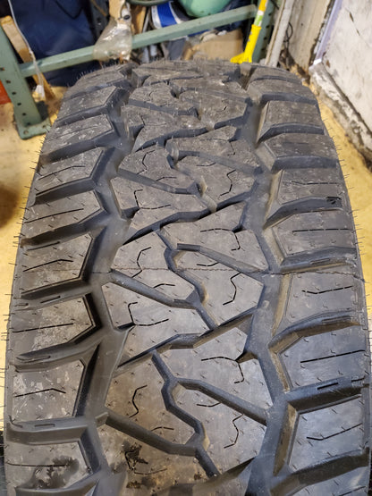 EVOLUXX ROTATOR R/T BSW LT 37 13.5 22 128Q 12PLY RUGGED TIRE 221035089