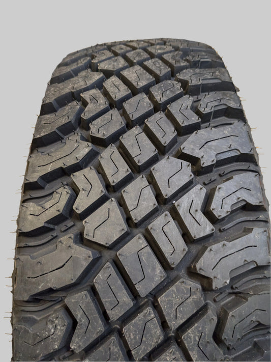 ATTURO TRAIL BLADE X/T BSW LT 255 70 18 117/114S LRD 8 PLY RUGGED TERRAIN TIRE TBXTDK5R3LA
