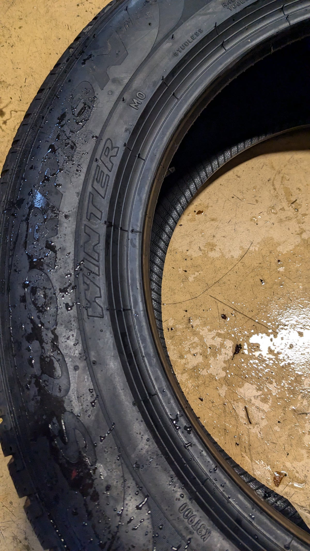 PIRELLI SCORPION WINTER BSW P 235 60 18 103H WINTER TIRE 2730200