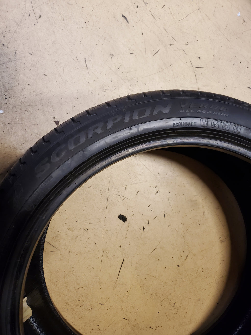 2 NOS PIRELLI SCORPION VERDE ALL SEASON BSW P 265 40 21 105V XL TIRE 2390800
