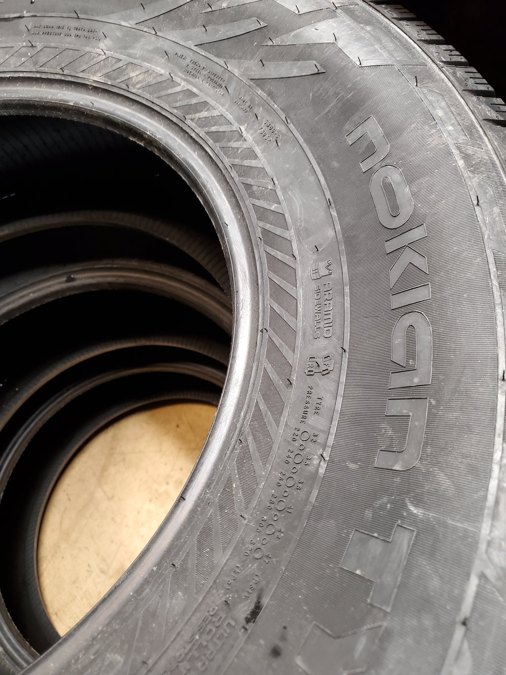 NOKIAN HAKKAPELIITTA R5 SUV BSW P 265 70 17 115R  WINTER TIRE T432208