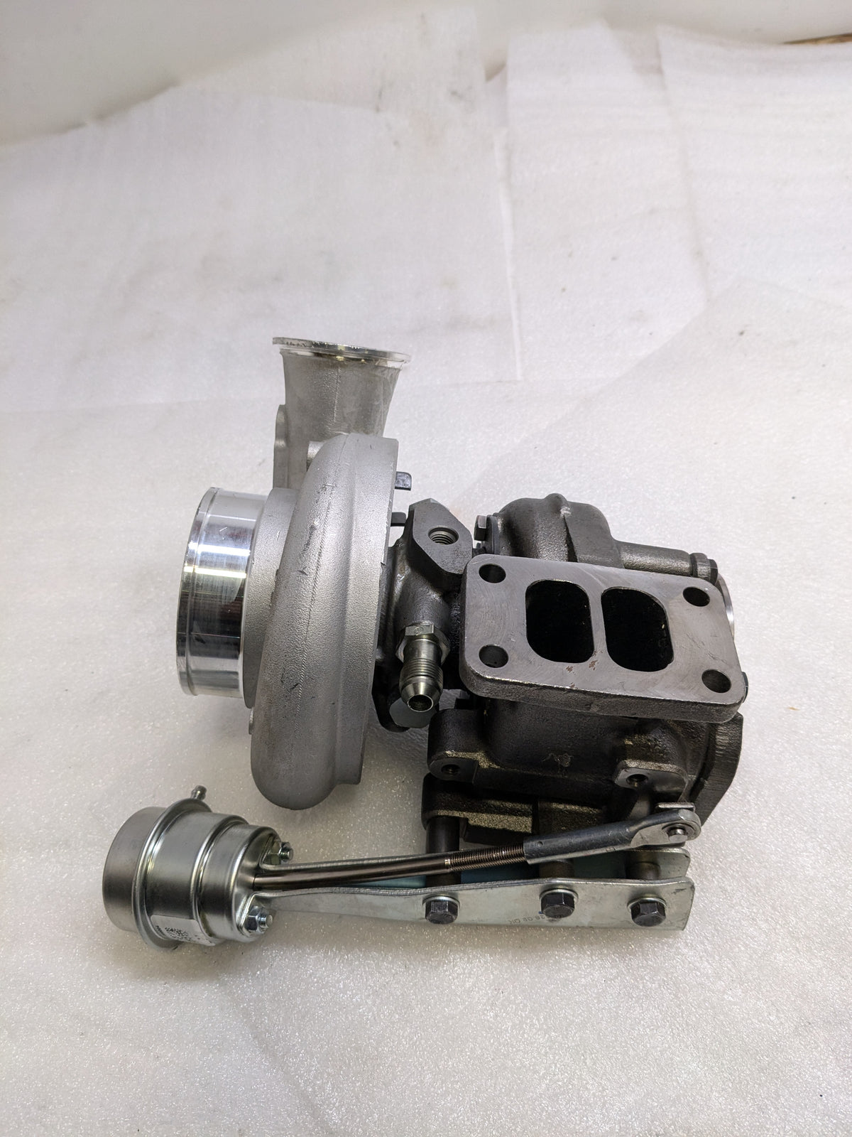 GENUINE CUMMINS 5327715RX TURBOCHARGER HX35G REMANUFACTURED B2