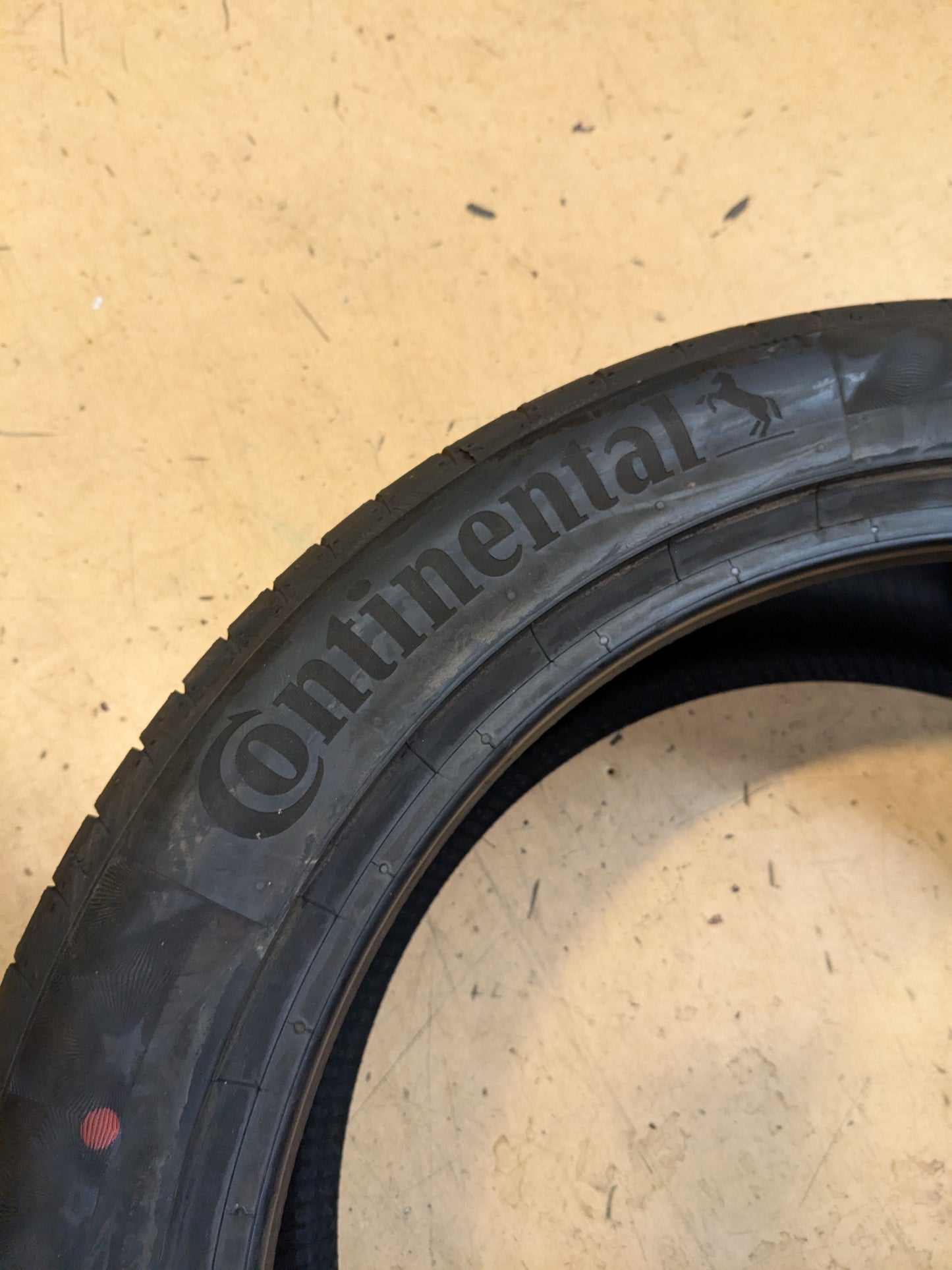 CONTINENTAL PREMIUMCONTACT 6 (MGT) MASERATI P 245 45 19 98Y SL UHP TIRE 03114750000