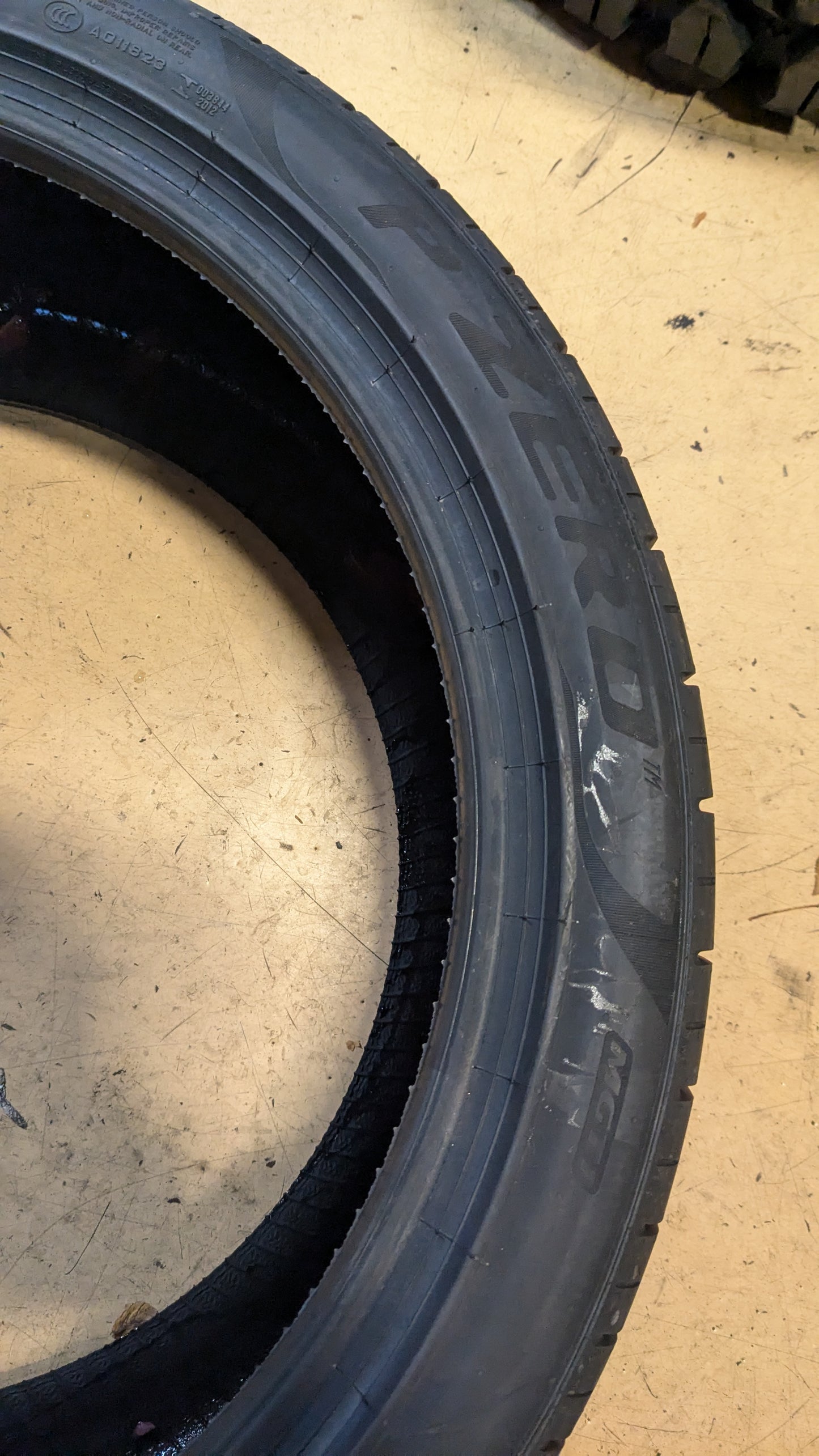 PIRELLI P ZERO PZ4 SPORT BSW P 295 35 21 107Y XL UHP TIRE 4059100