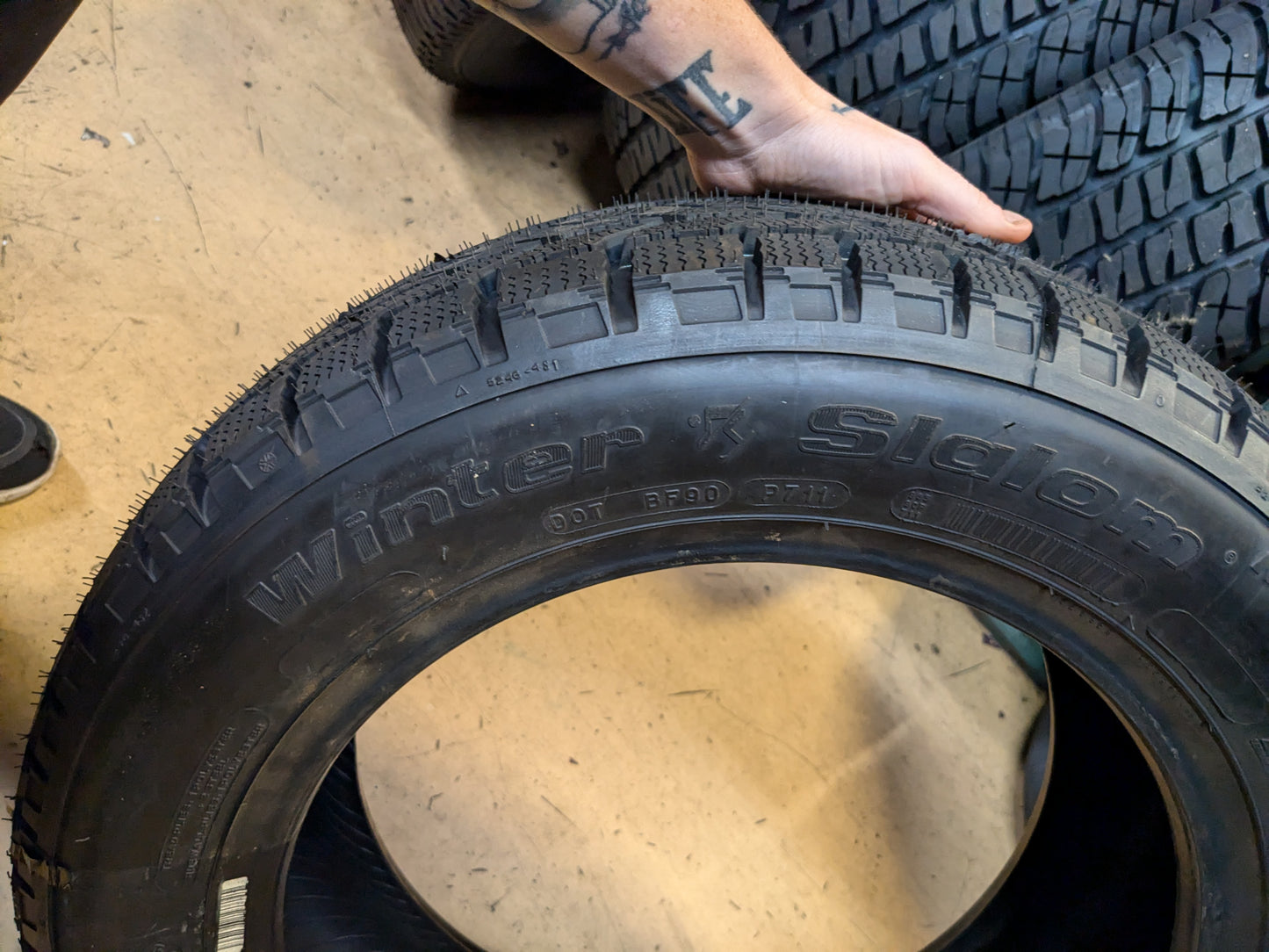 NOS BFGOODRICH WINTER SLALOM KSI BSW P 185/60R15 84S WINTER TIRE 00973