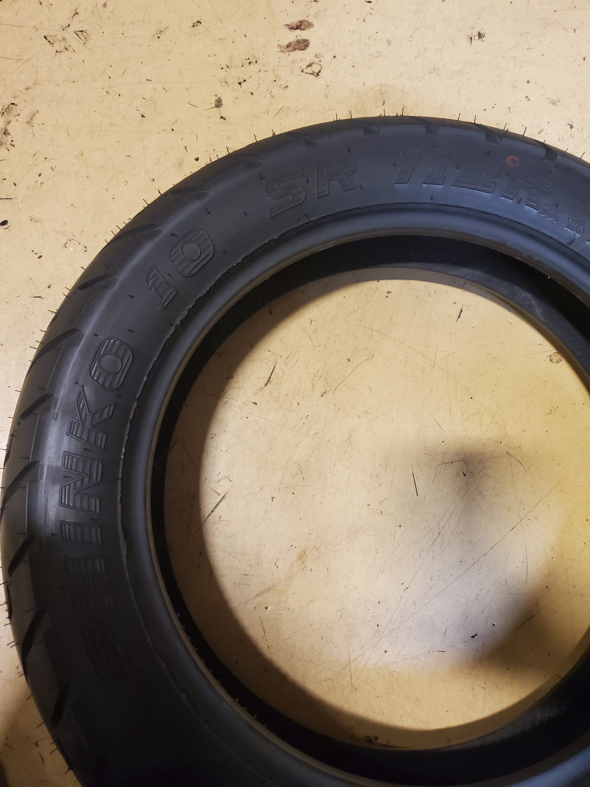 SHINKO 712R BSW 130 90 16 67H REAR MOTORCYCLE TIRE 874152
