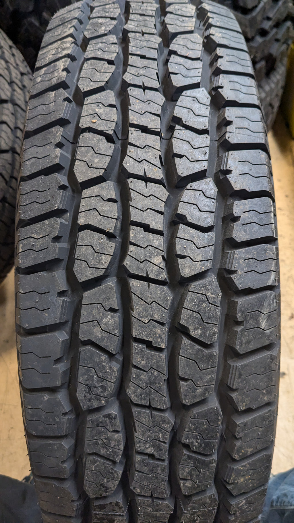 2 PRINX HICOUNTRY A/T HA2 BSW LT 225 75 16 115/112S 10PLY ALL SEASON 9225250405