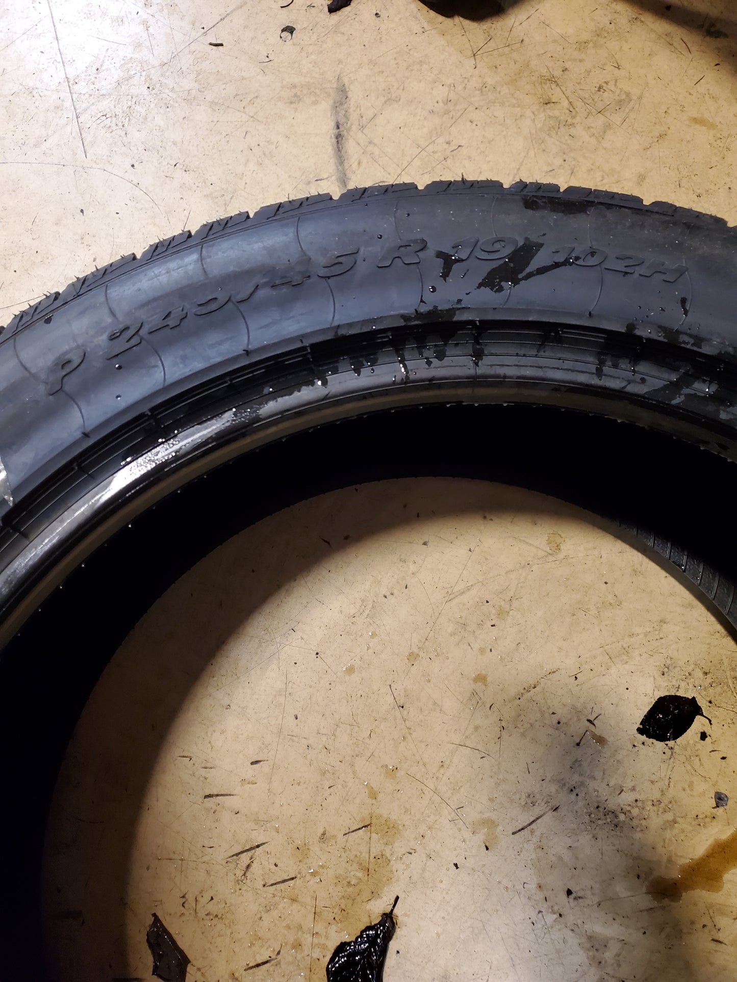 PIRELLI P ZERO NERO ALL SEASON BSW P 245 45 19 102H UHP TIRE 1957300