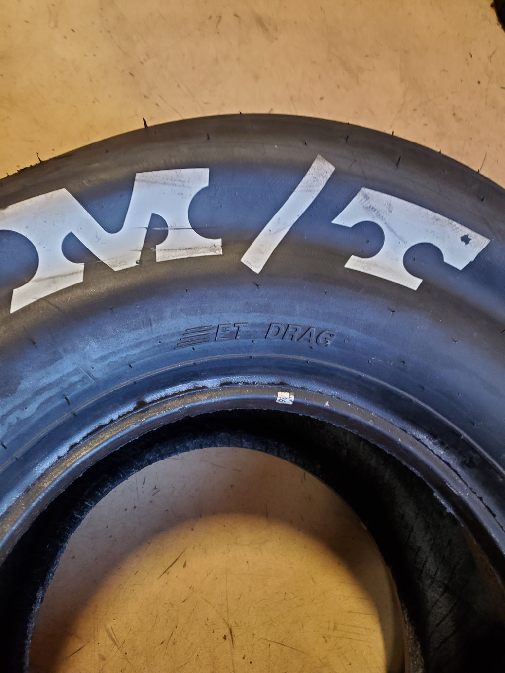 MICKEY THOMPSON ET DRAG BSW 33.5 16.5 16 DRAG TIRE 250817