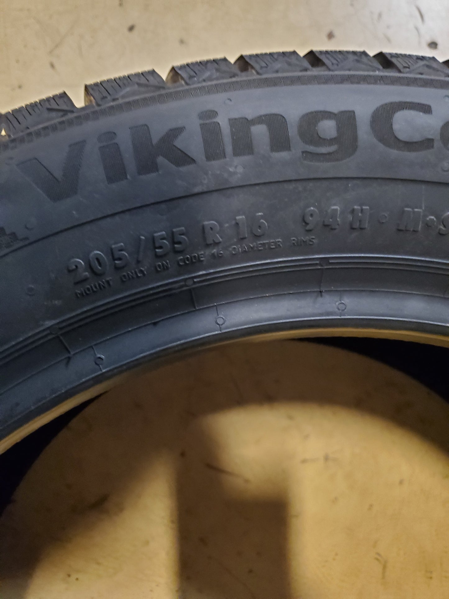 CONTINENTAL VIKINGCONTACT 8 BSW P 205 55 16 94H XL WINTER TIRE 03454710000