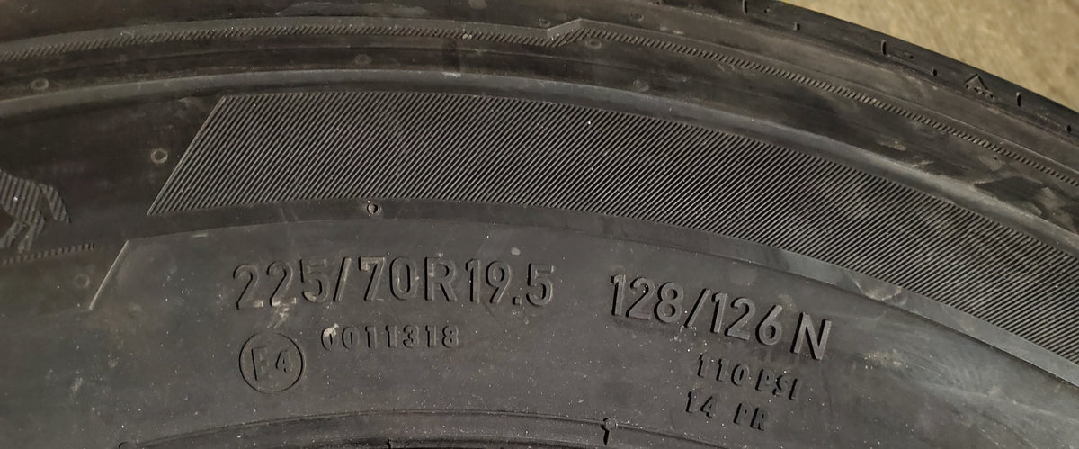 CONTINENTAL CONTIHYBRID HS3 LT 225 70 19.5 128/126N 14PLY STEER TIRE 05125850000