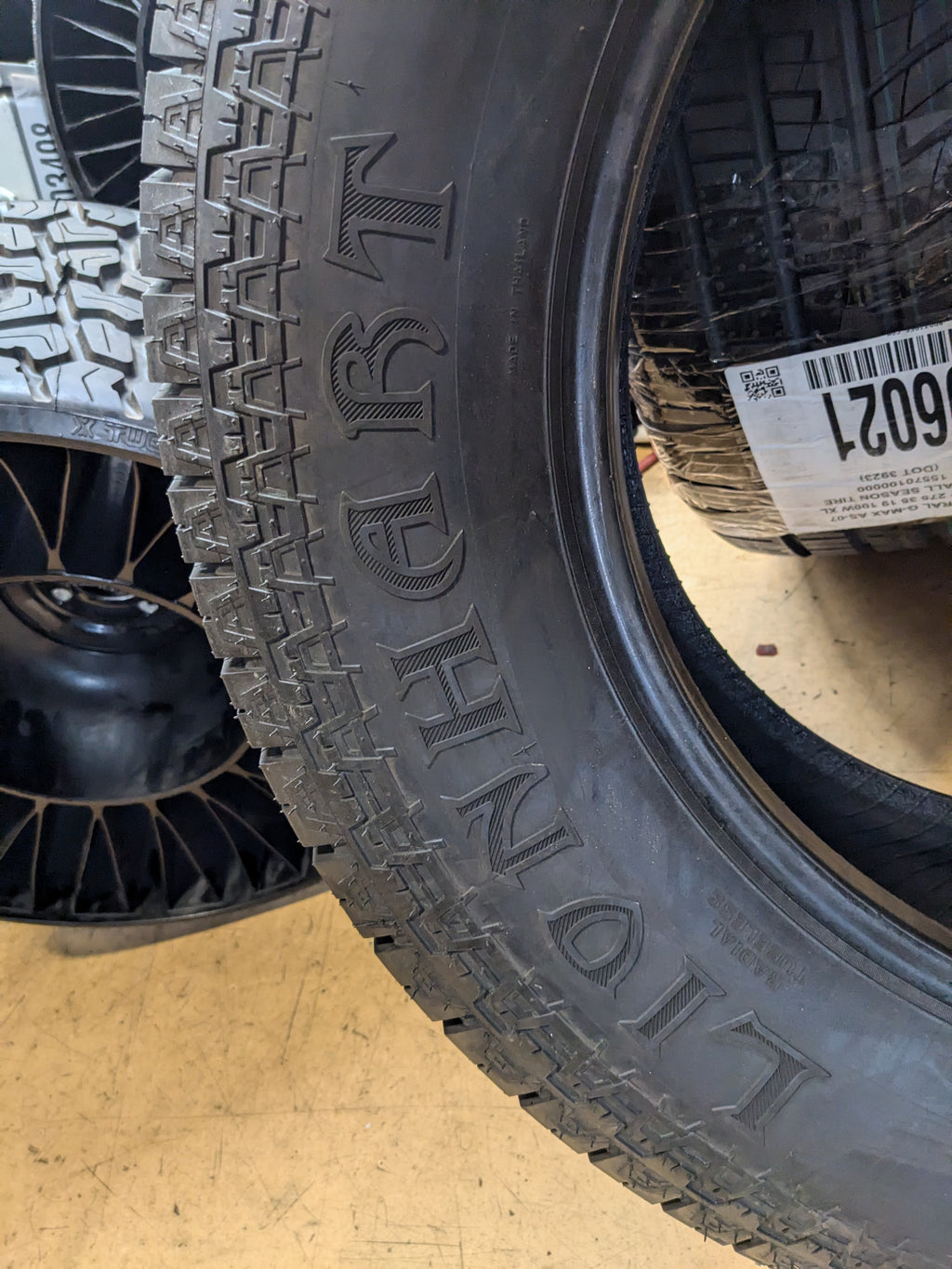 LIONHART LIONCLAW AT X2 LT 275 65 20 126/123S ALL TERRAIN TIRE LHSTATX2065010