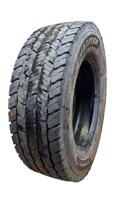 HANKOOK SMART FLEX DH35 BSW LT 245 70 19.5 136/134M 14PLY DRIVE TIRE 3003716