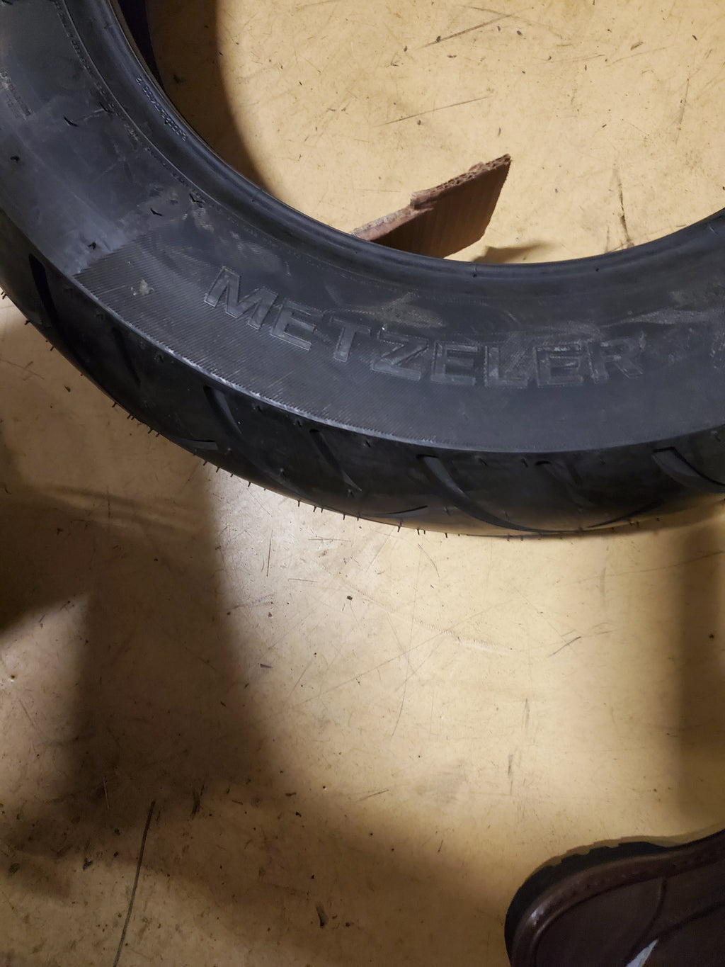 METZELER ME888 MARATHON ULTRA BSW MU85 16 77H REAR MOTORCYCLE TIRE 2318900