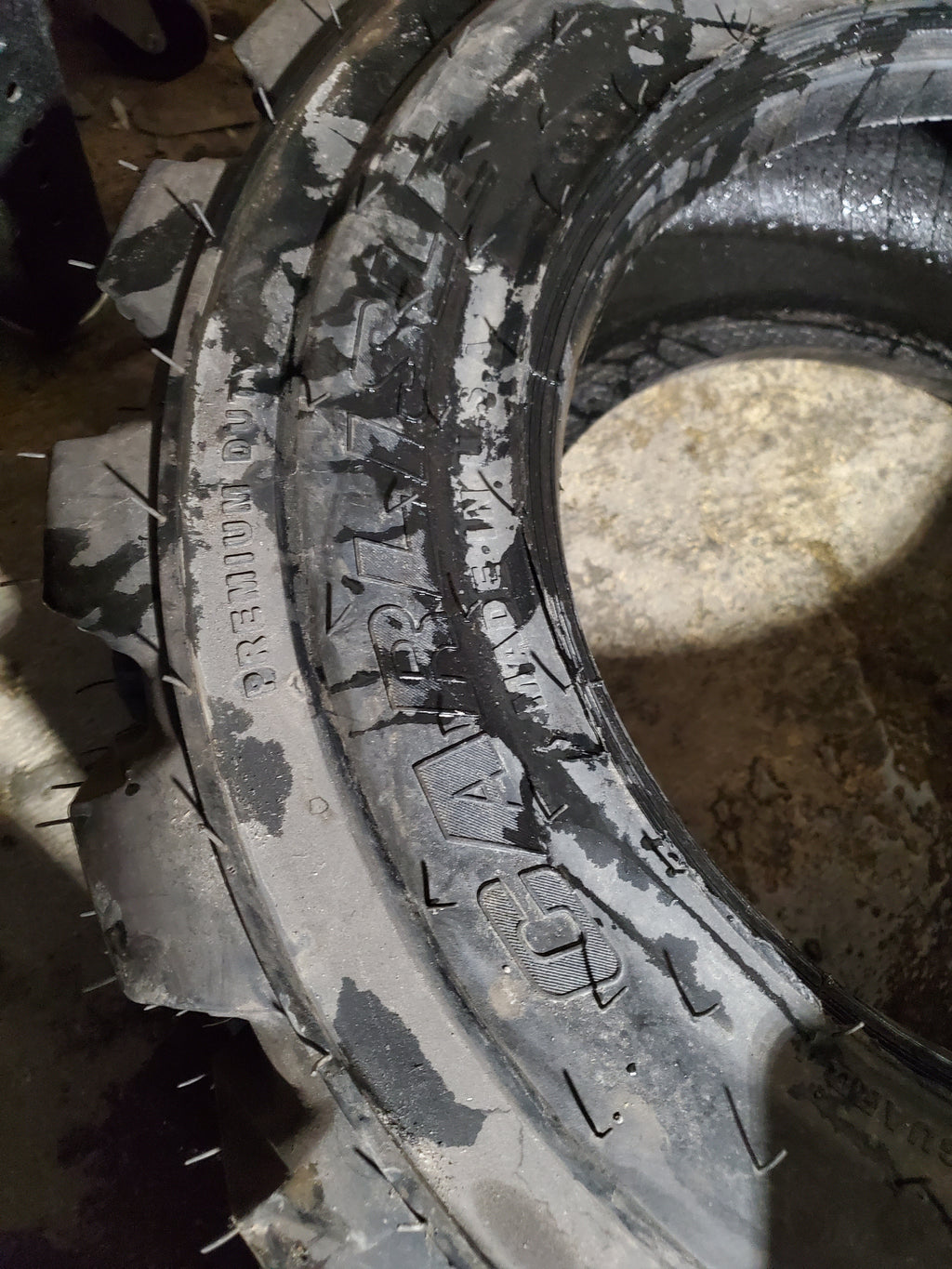 CARLISLE GUARD DOG HD BSW  10 16.5 10PLY SKID STEER TIRE 570130
