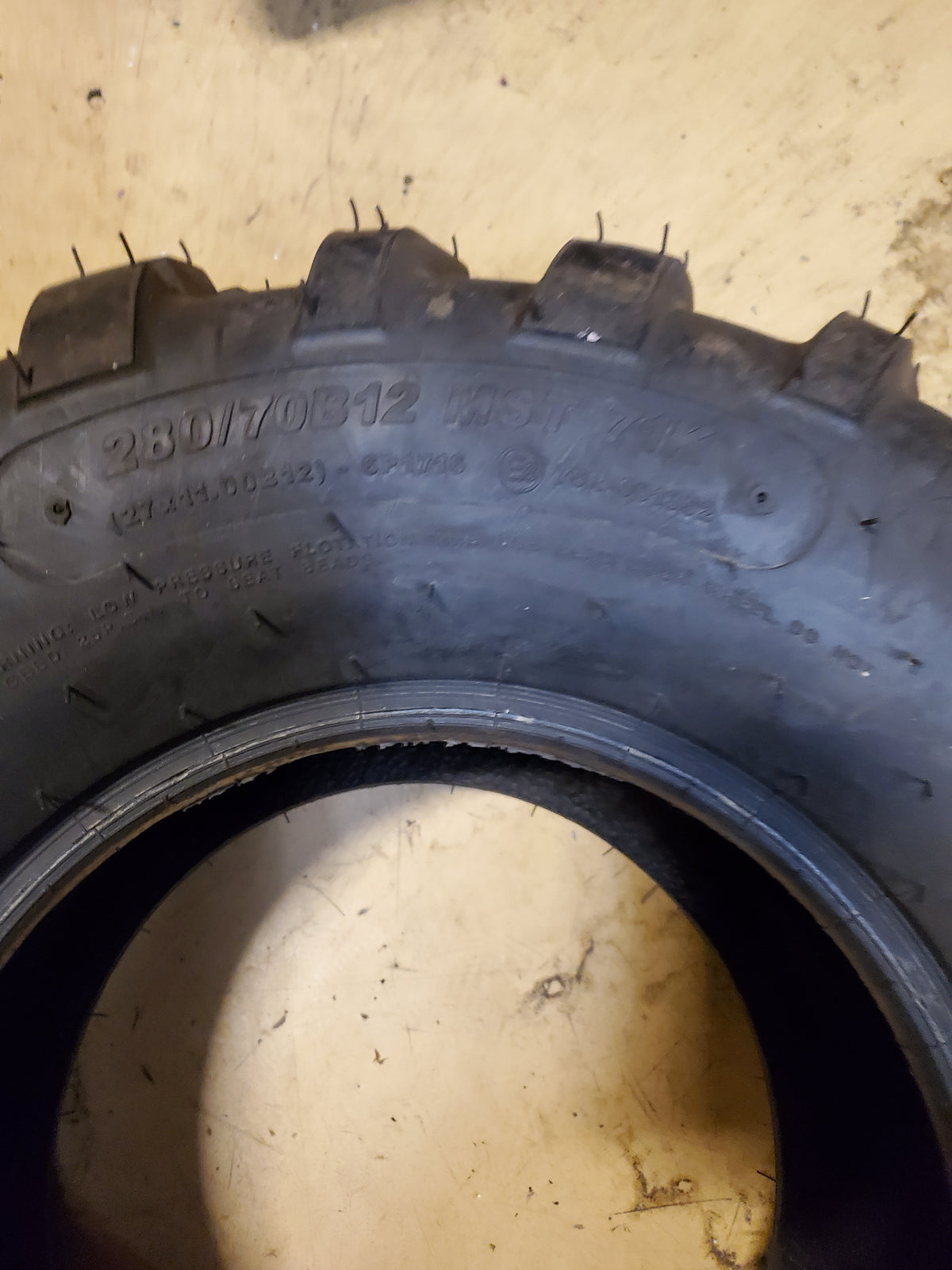 CARLISLE 489 XD BSW  27 11 12 8PLY ATV/UTV TIRE 6P1716