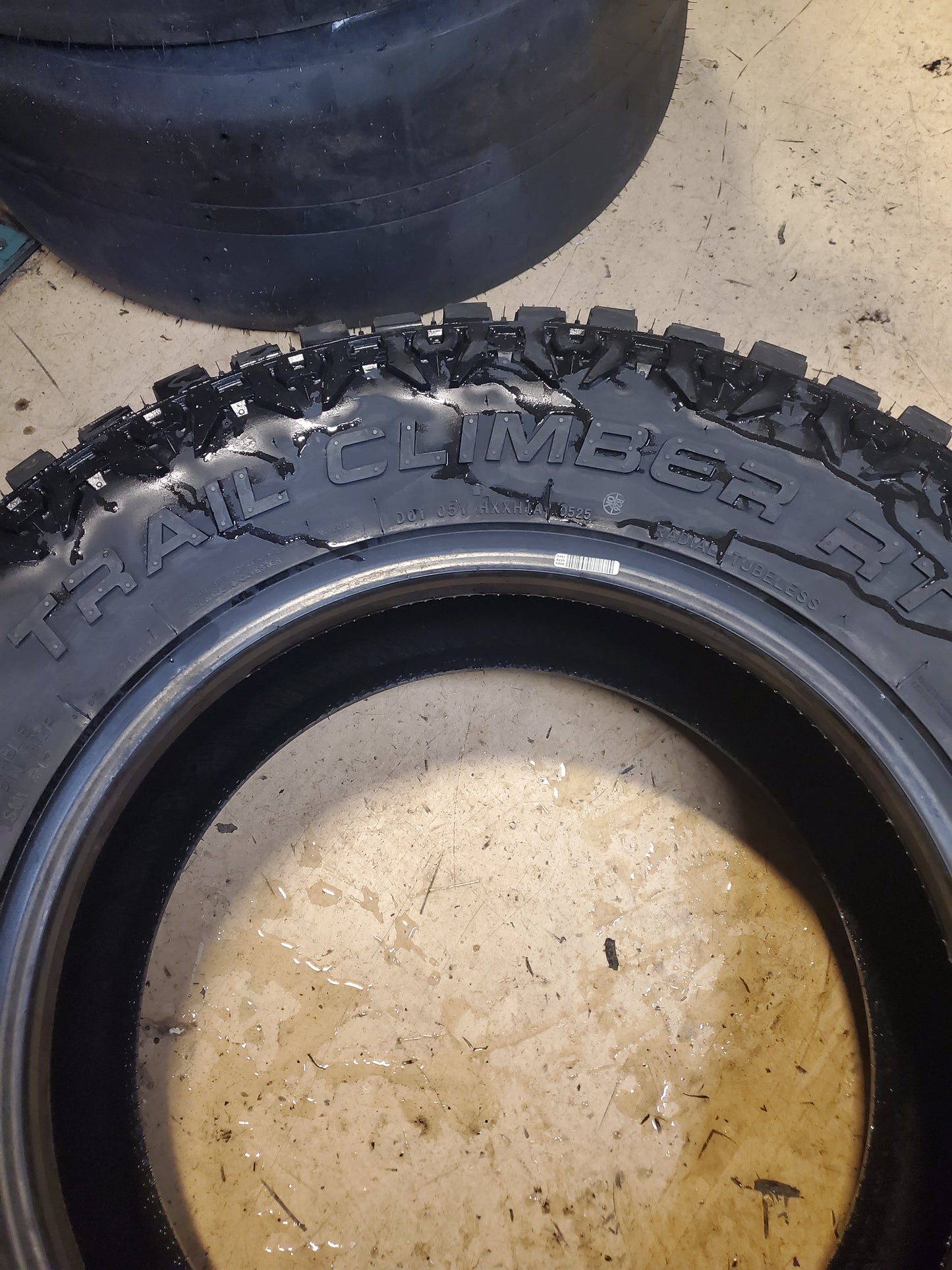 SUMMIT TRAIL CLIMBER RT BSW LT 245 75 17 121/118Q 10PLY RUGGED TERRAIN 1600705