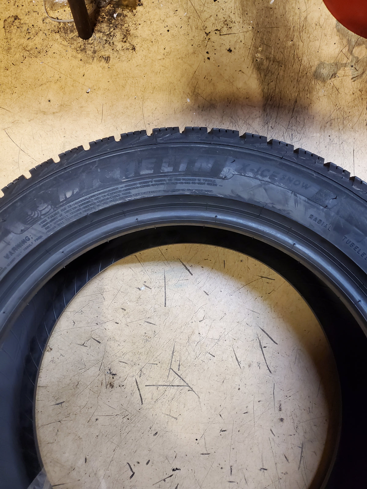 NOS MICHELIN X-ICE SNOW BSW P 225 50 17 98H XL WINTER TIRE 34446