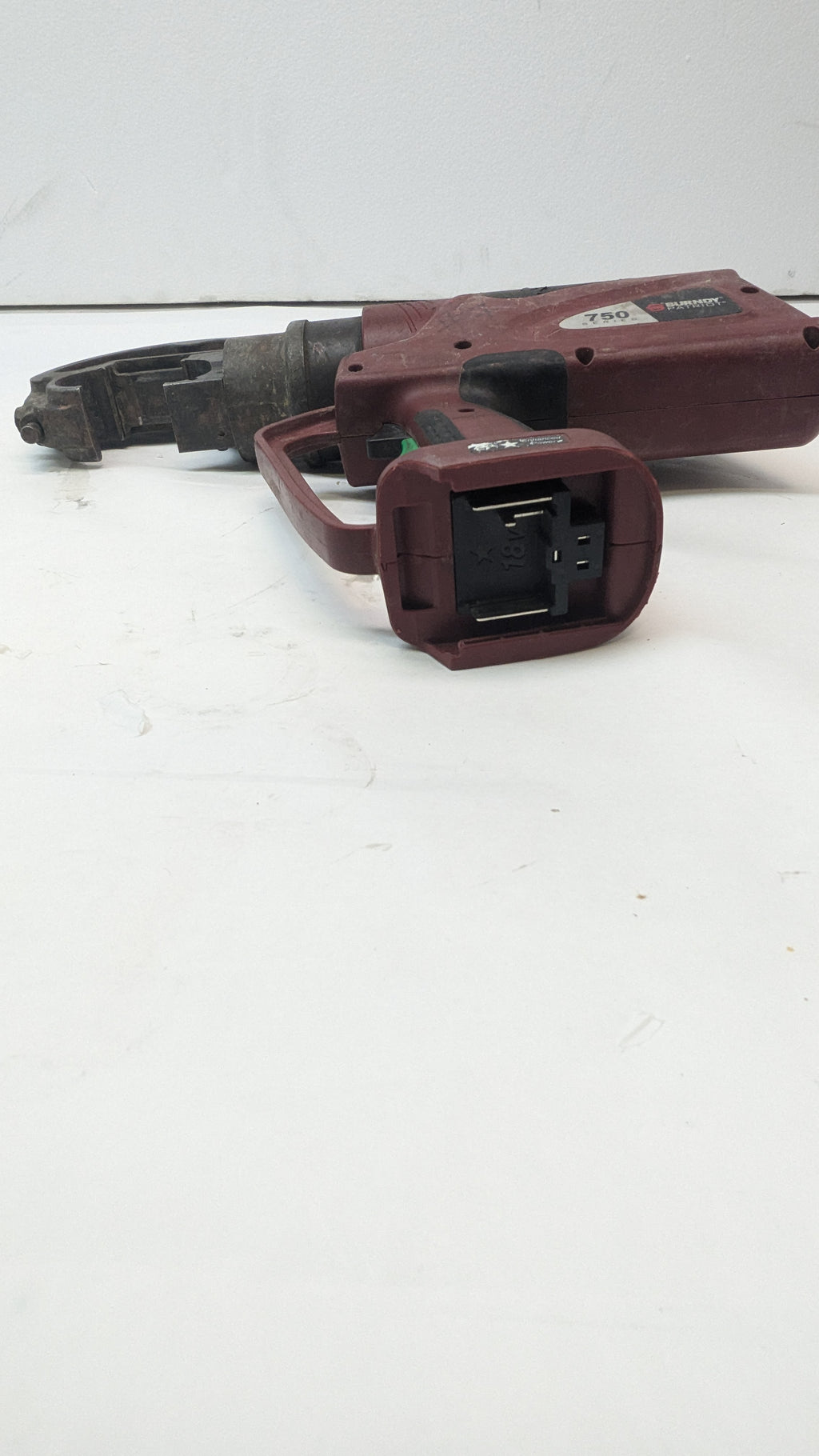 BURNDY PATRIOT 750 SERIES CRIMPER WITH CHARGER AND NEW BATTERY
