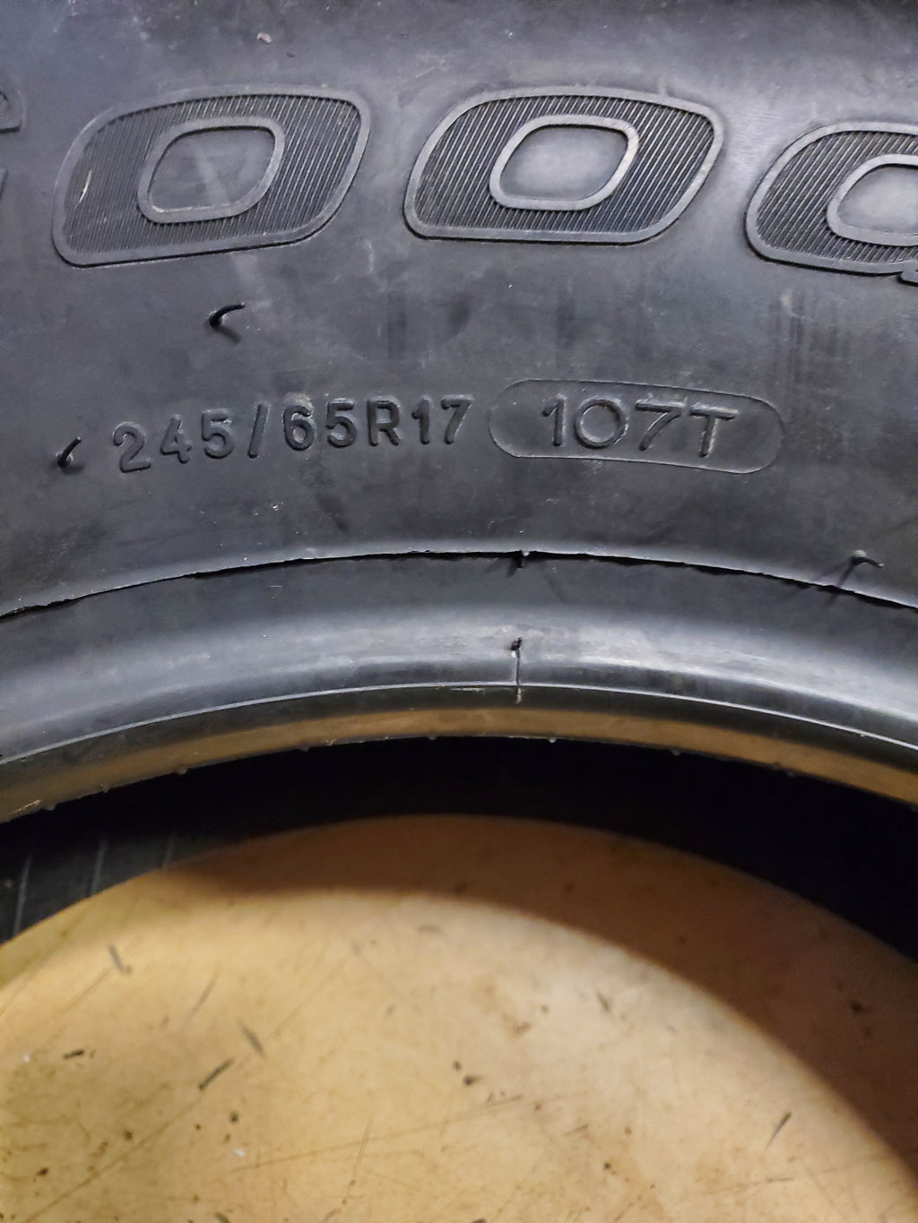 BFGOODRICH ADVANTAGE T/A SPORT LT BSW P 245 65 17 107T ALL SEASON TIRE 75018
