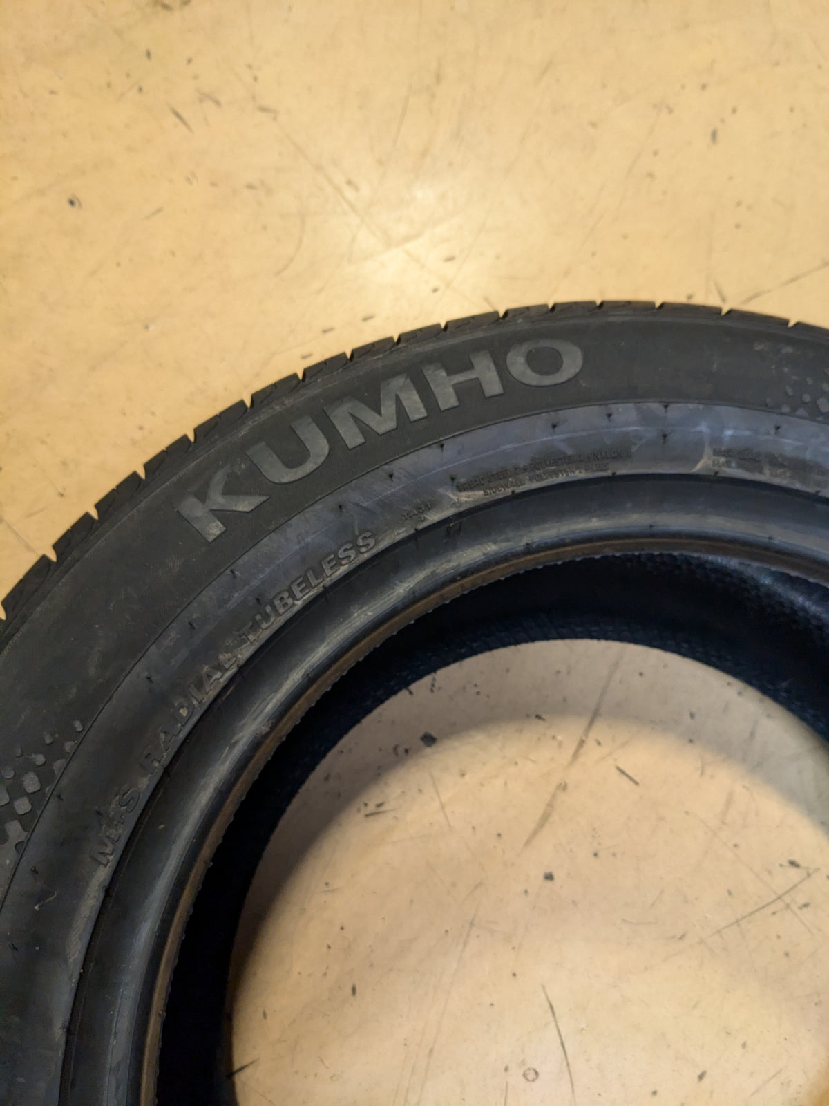 KUMHO SOLUS TA31 P 235 55 16 98V SL ALL SEASON TIRE 2199092