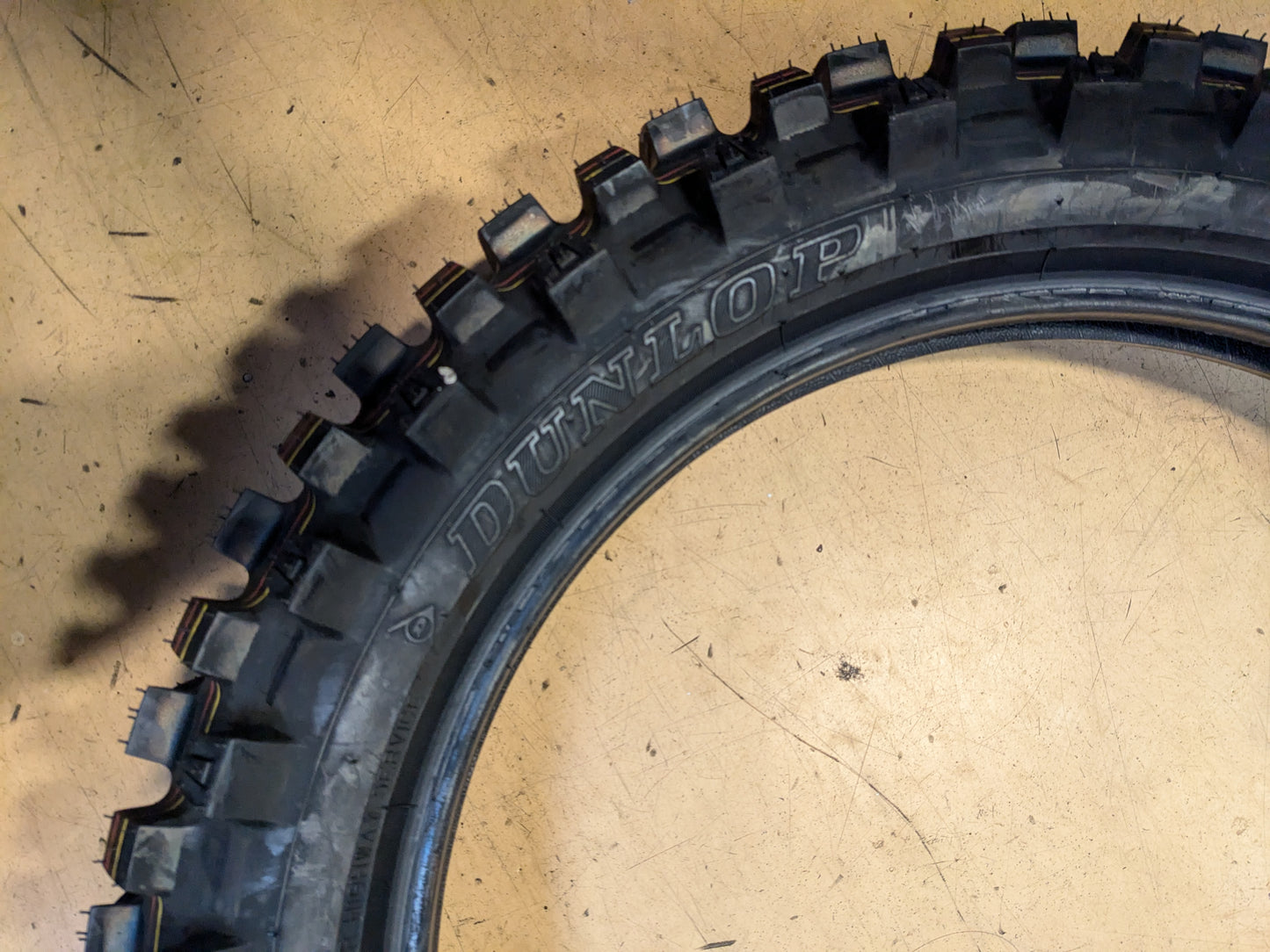 DUNLOP GEOMAX AT82 BSW 120 90 18 65M REAR MOTORCYCLE TIRE 45261505