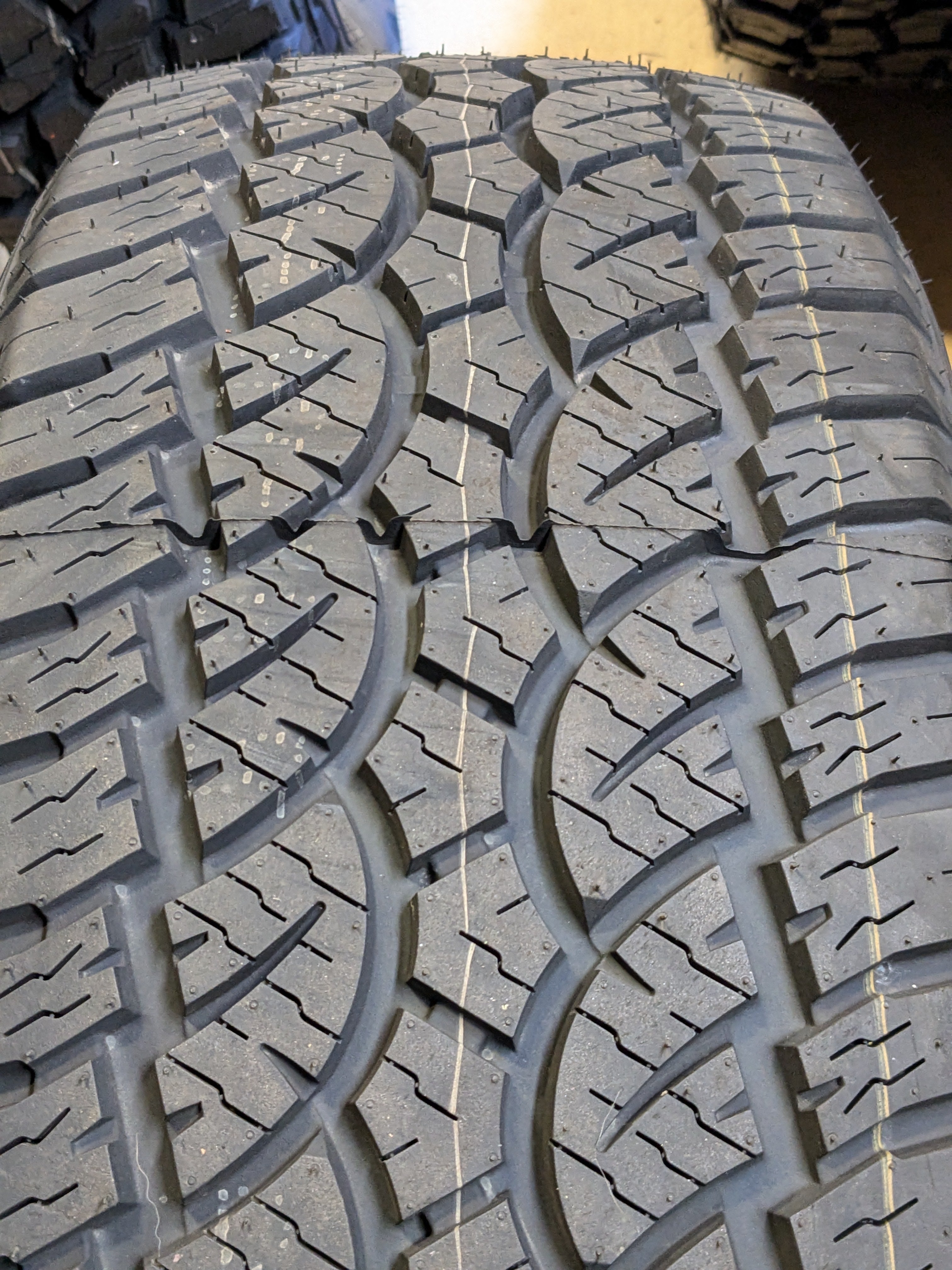 (KSL ONLY ) 4 ATTURO TRAIL BLADE A/T BSW P 285 55 20 115T SL ALL TERRAIN TIRES TBATI0066642