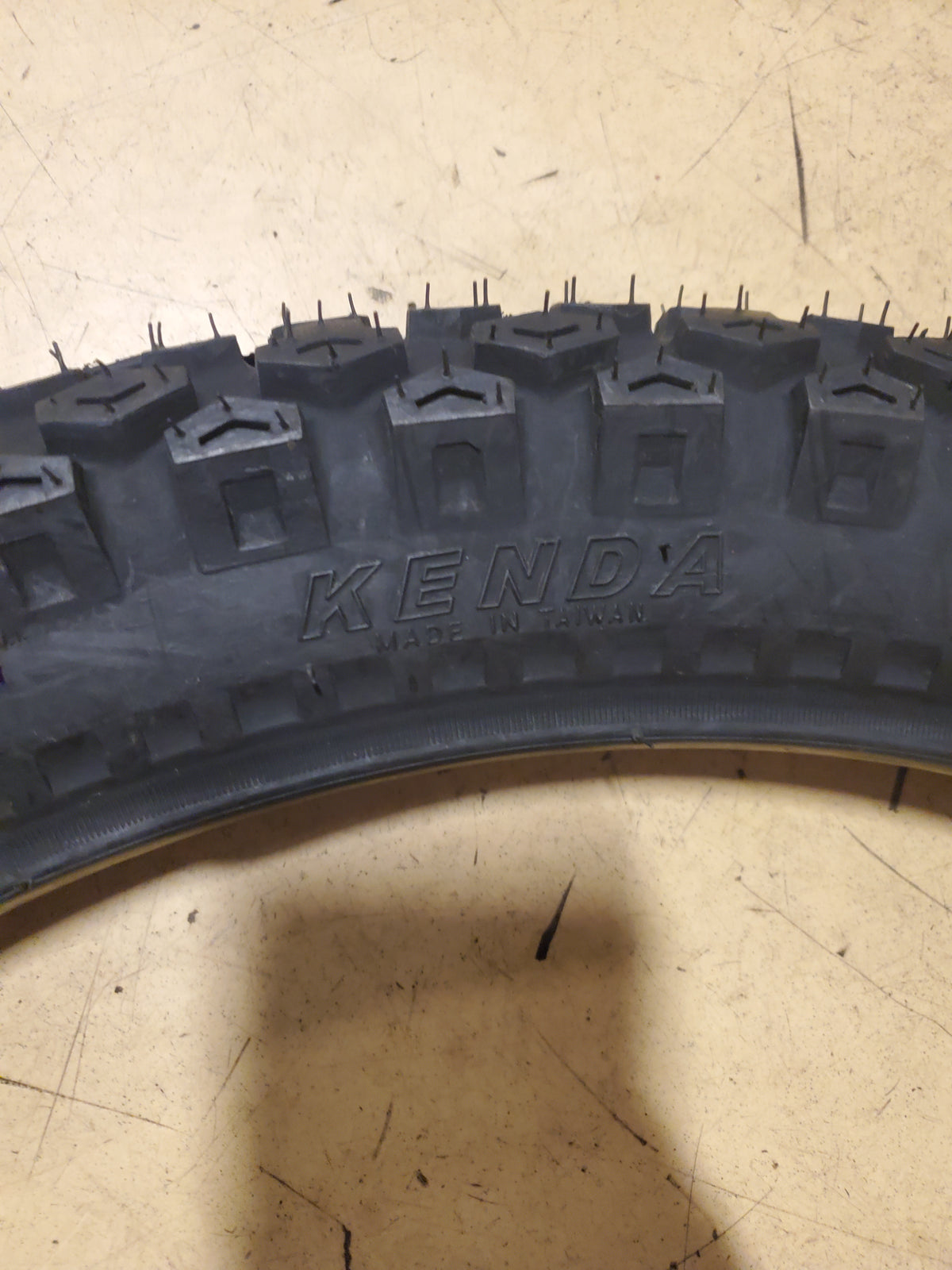 KENDA K270 BSW  2.75 21 45P FRONT MOTORCYCLE TIRE ‎042702134B0