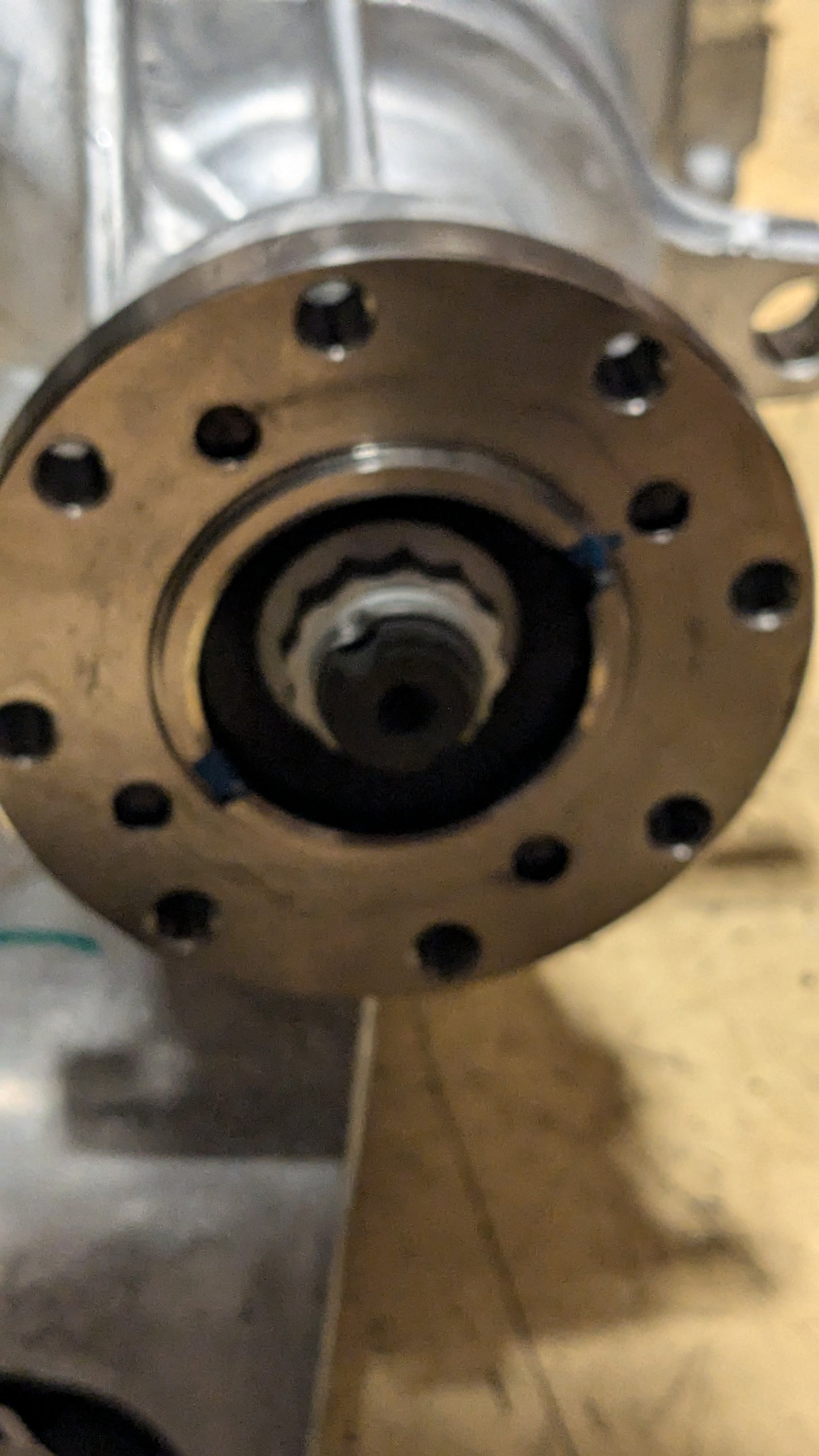 GENUINE GM DIFFERENTIAL 21-24 CADILLAC ESCALADE 22-24 SILVERADO 85707710