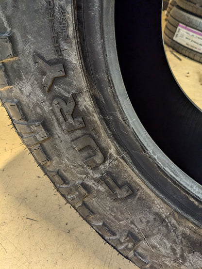 FURY COUNTRY HUNTER M/T II BSW LT 35 12.50 17LT 121Q F MUD TERRAIN TIRE FCHIIF35125017A