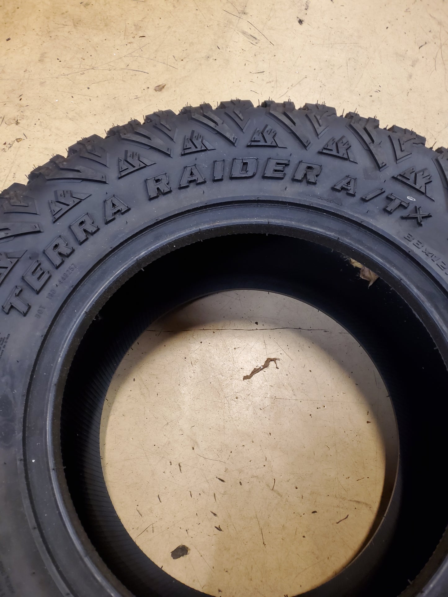 DELIUM TERRA RAIDER A/TX KU257 LT 33 12.5 17 120Q 10PLY ALL TERRAIN TIRE D263270