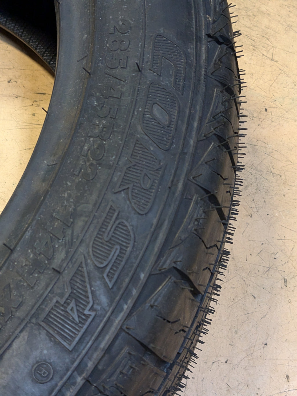 CORSA HIGHWAY TERRAIN PLUS P 285 45 22 114H XL ALL SEASON TIRE COMSID0023