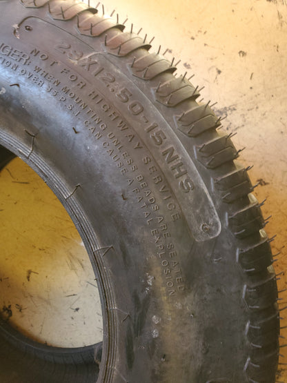 CARLSTAR MULTI TRAC C/S 99A8 BSW 29 12.5 15 6PLY LAWN TIRE 560454