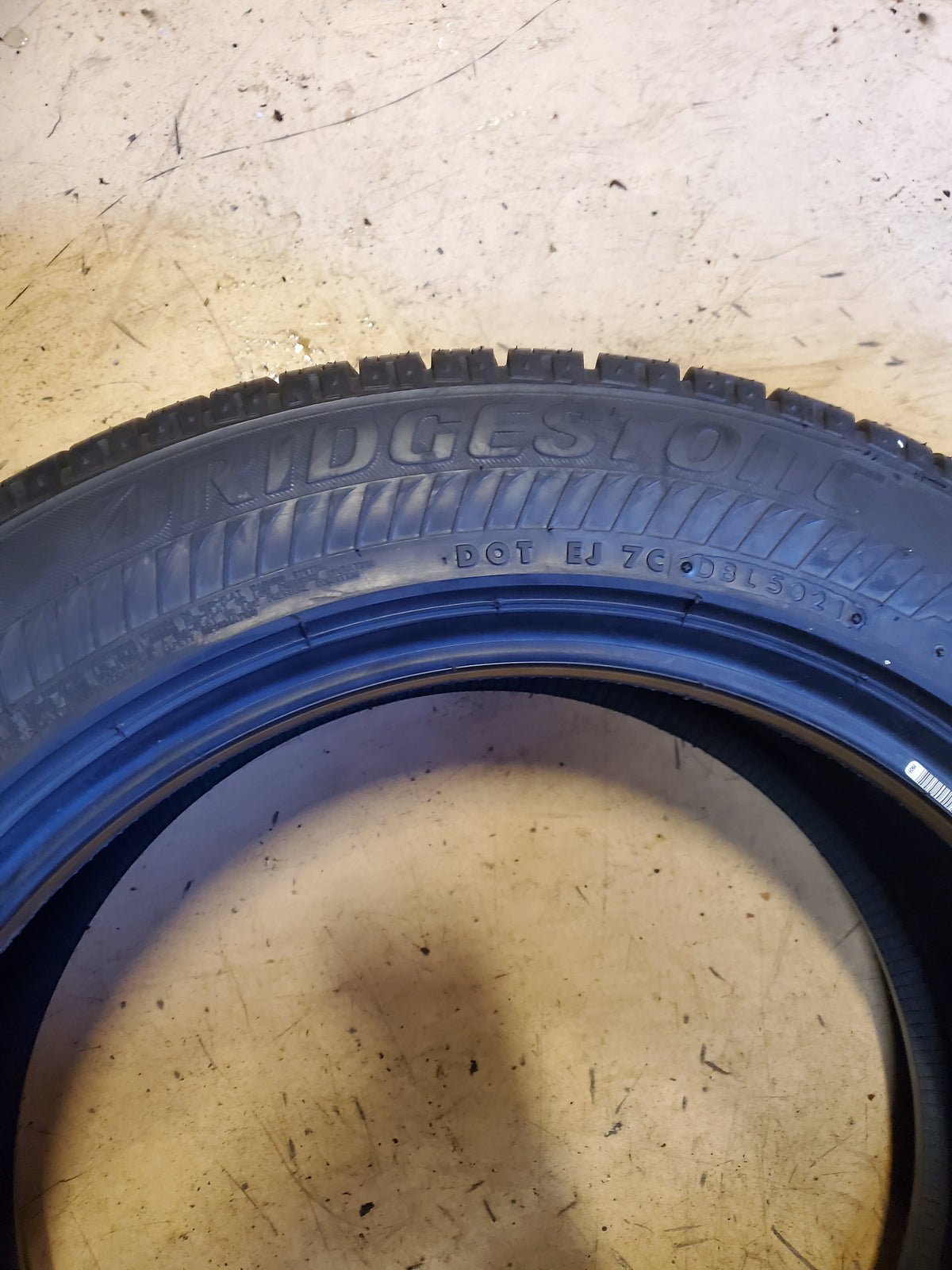 BRIDGESTONE DRIVEGUARD BSW P 235 55 18 100V TOURING TIRE 001222