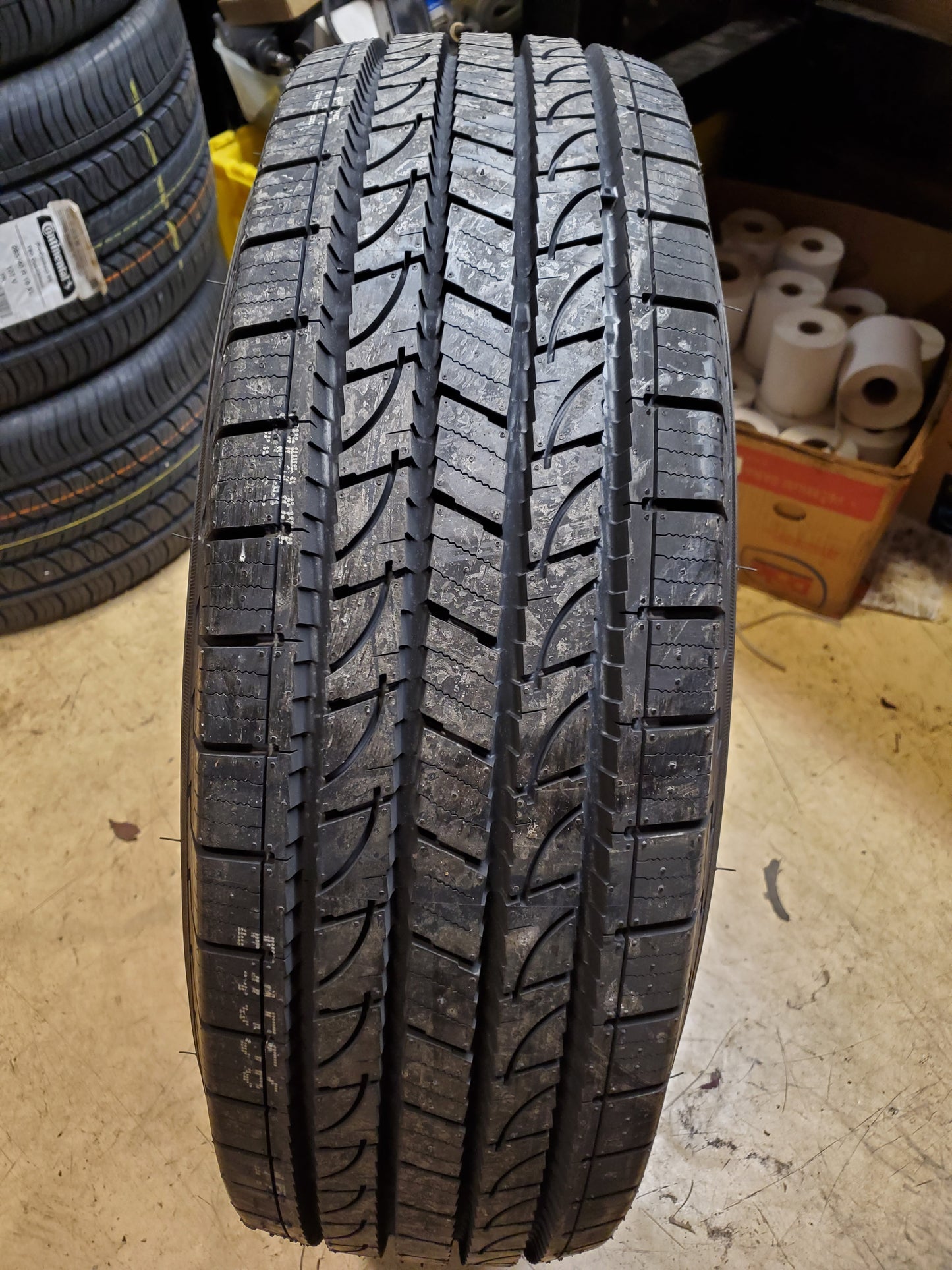 YOKOHAMA GEOLANDER H/T G056 OWL LT 245 70 17 119/116R 10PLY TIRE 110105664