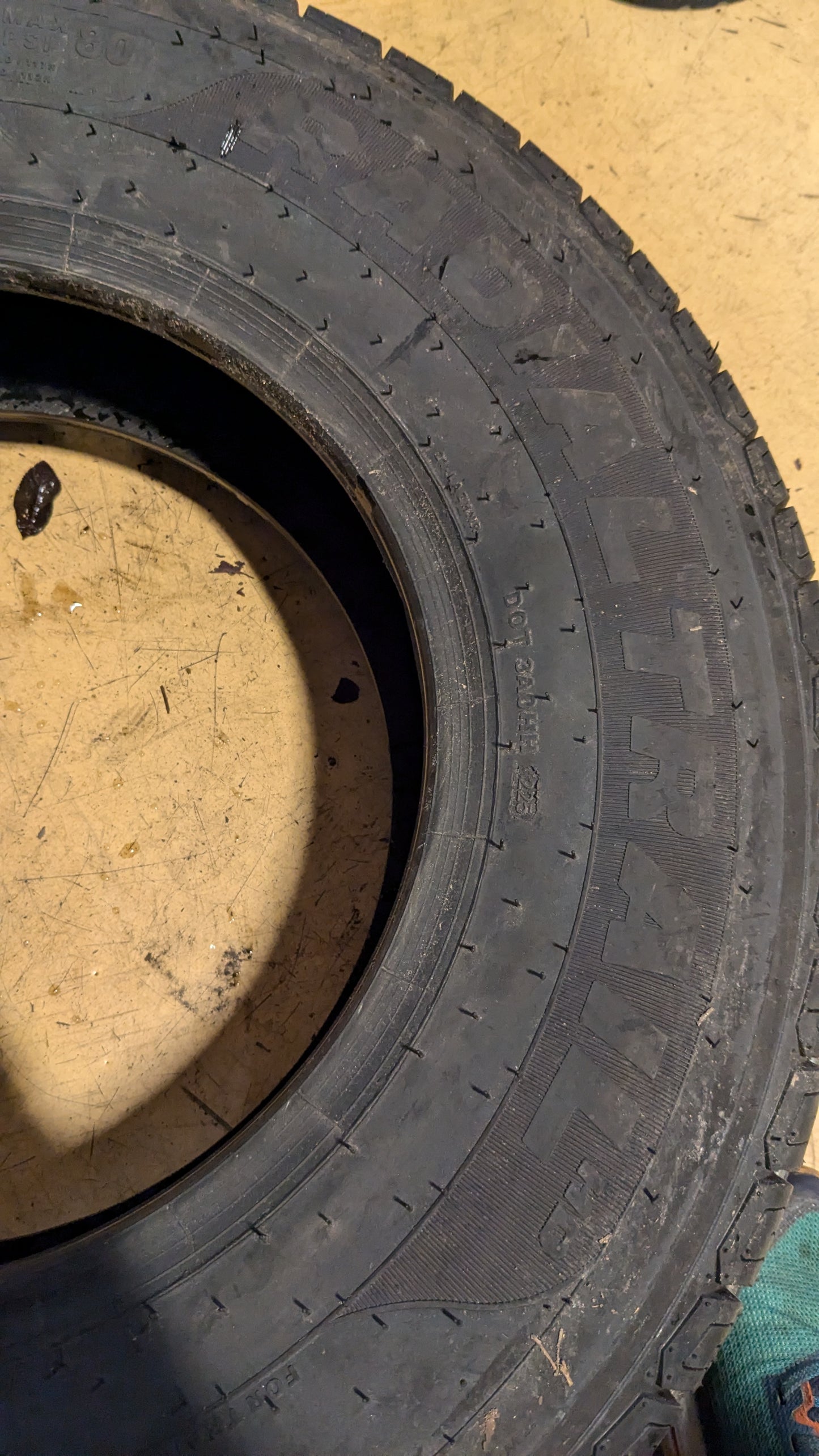 CARLSTAR RADIAL TRAIL HD BSW ST 225 75 15 6PLY ALL SEASON TIRE 6H0460