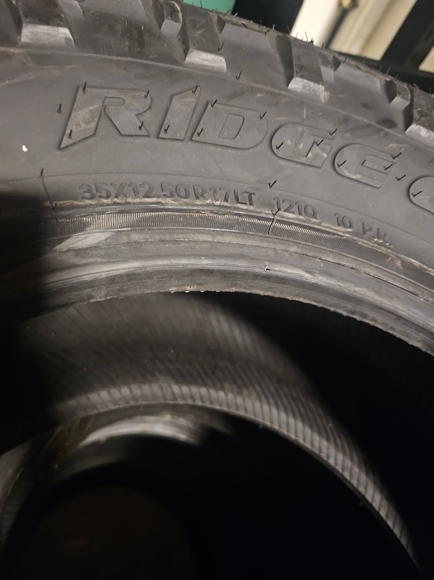 2  NITTO RIDGE GRAPPLER 35 12.5 17 121Q LRE 10PLY ALL TERRAIN  TIRES 217020