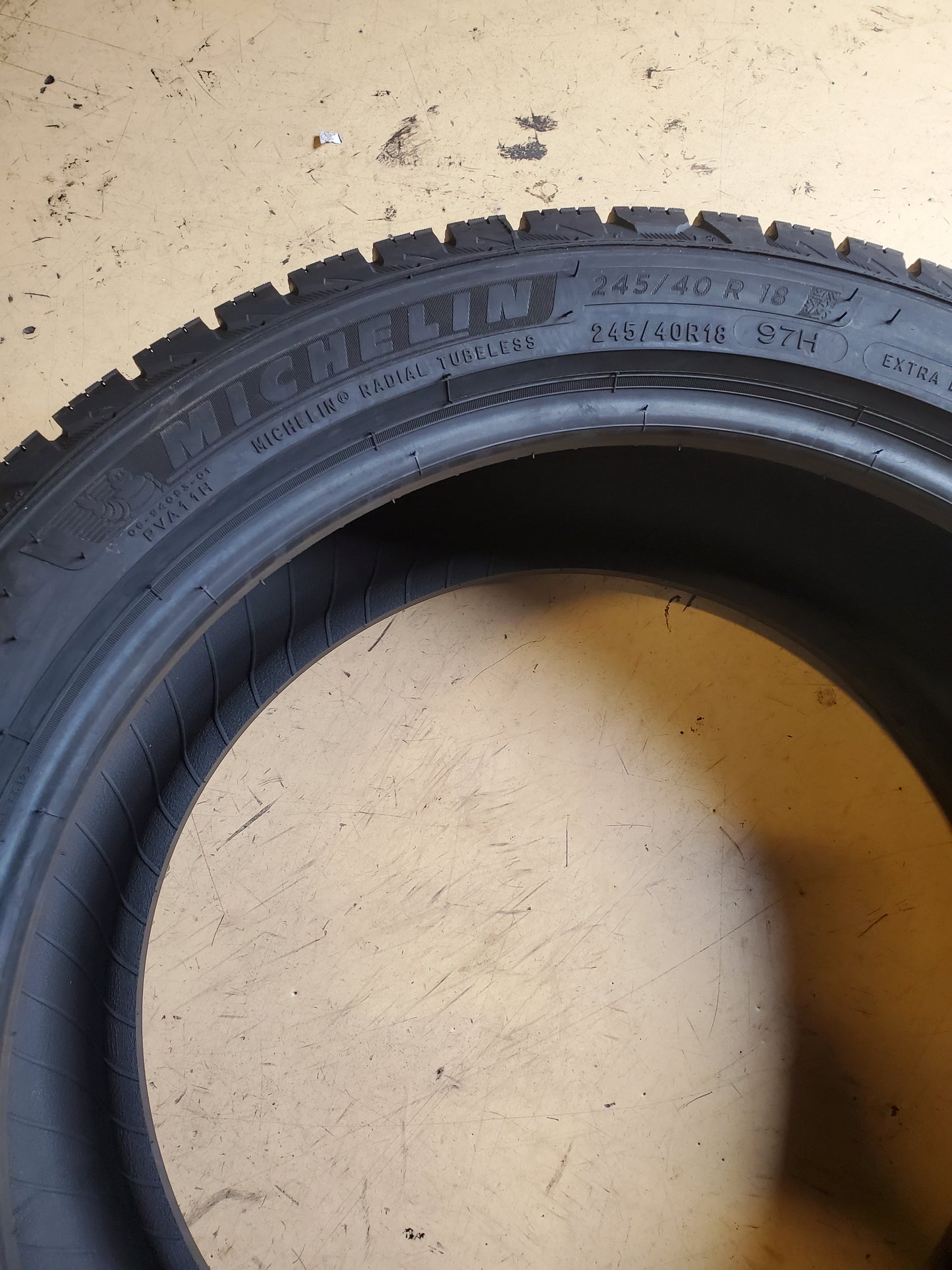 MICHELIN X-ICE SNOW BSW P 245 40 18 97H XL WINTER TIRE 00388