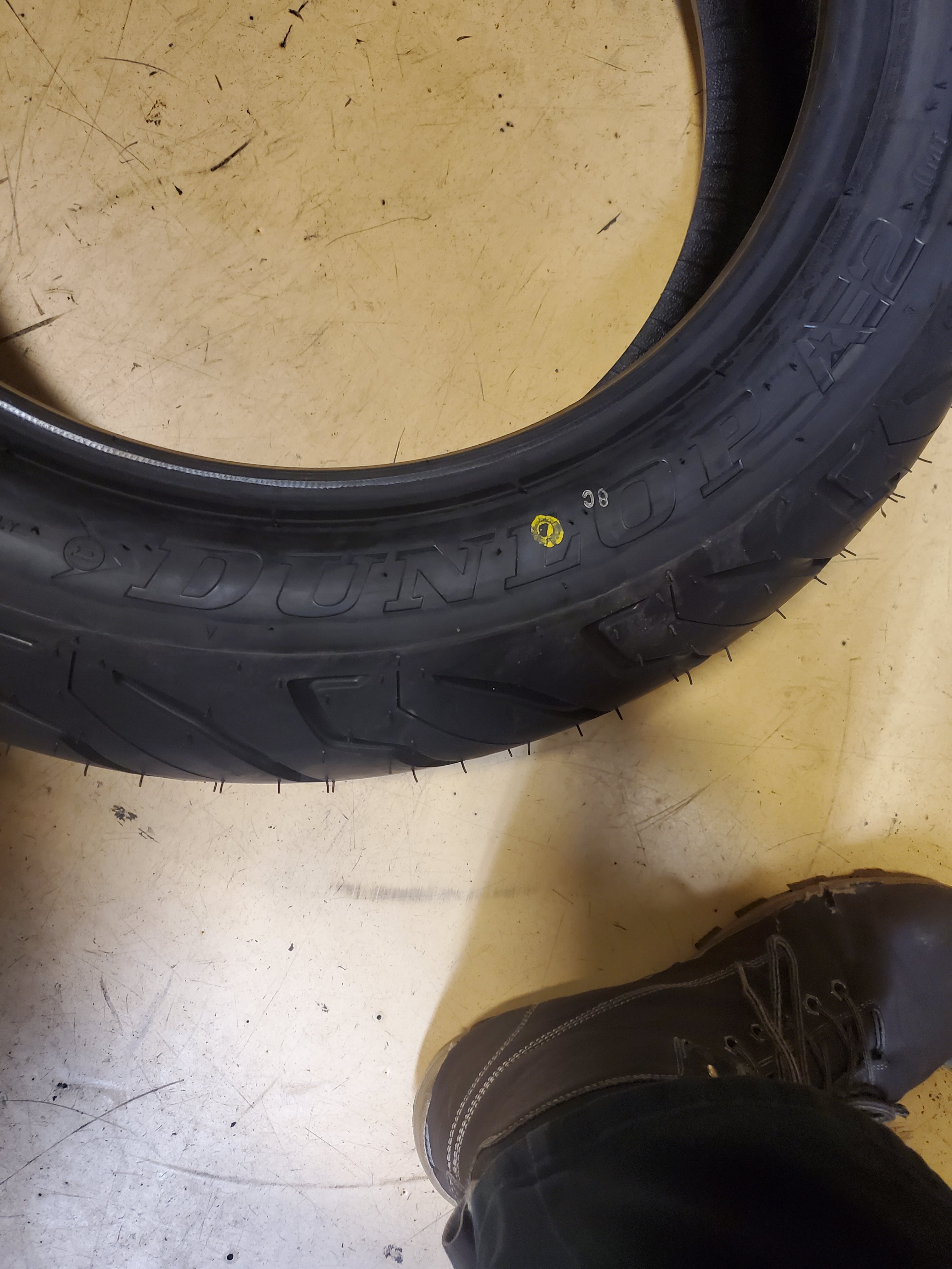DUNLOP AE2 BSW 180 65 16 81H REAR MOTORCYCLE TIRE 45252462