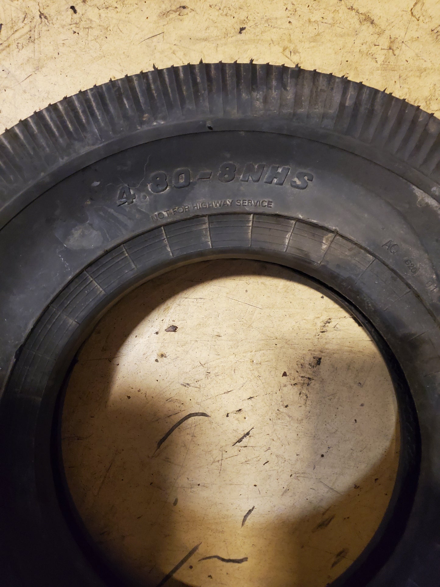 CARLISLE SAWTOOTH BSW 4.8 8 2PLY LAWN TIRE 5190501