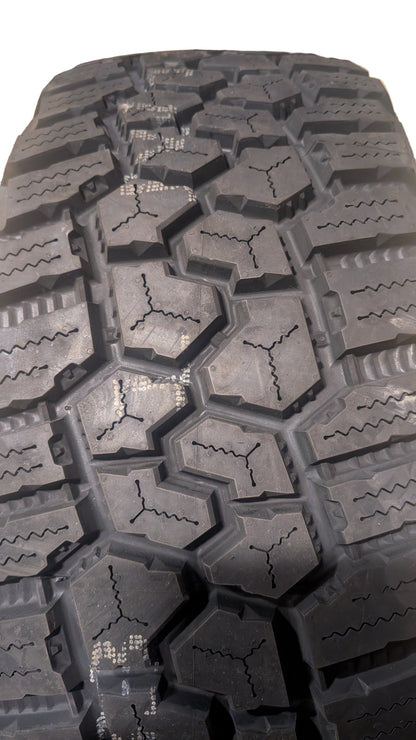 COOPER DISCOVERER RUGGED TREK BSW P 275 55 20 117T XL ALL TERRAIN TIRE 171106005