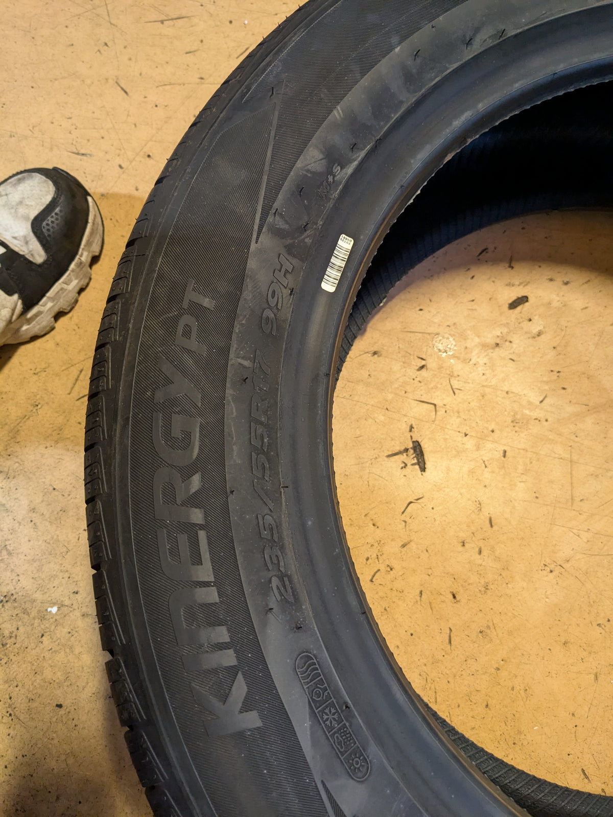 HANKOOK KINERGY PT BSW P 235 55 17 99H SL ALL SEASON TIRE 1025070