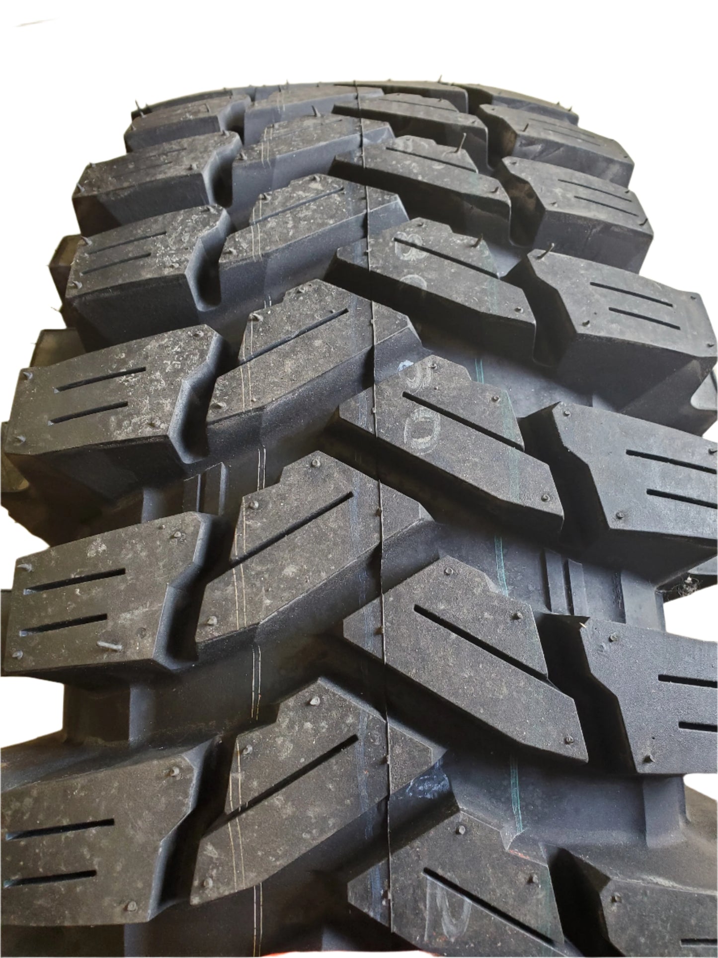 2 MAXXIS M8060 TREPADOR BSW LT 37 12.50 16 8PLY ALL TERRAIN TIRE TL30024300