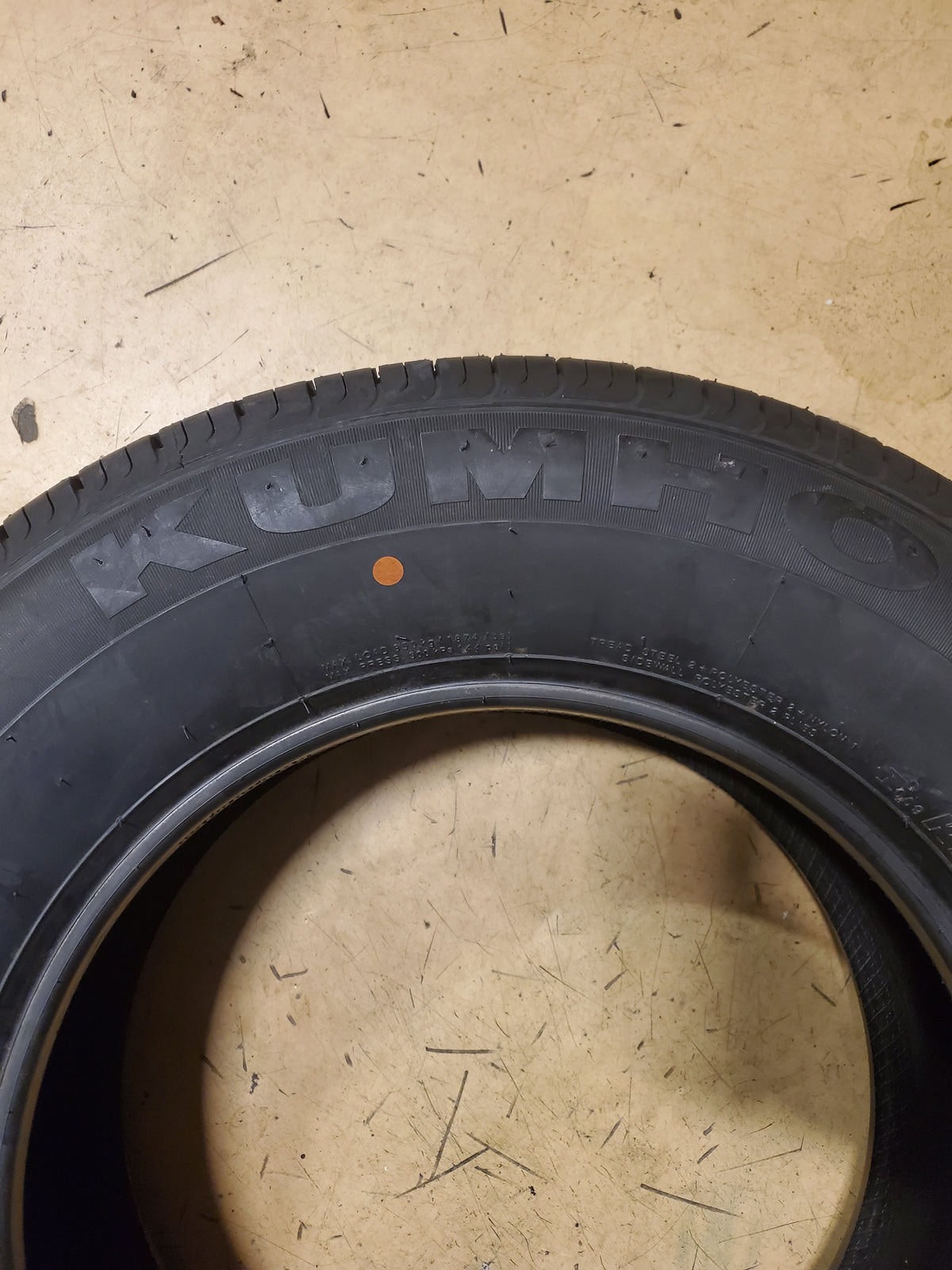 NOS KUMHO SOLUS KH16 BSW P 225 70 16 102T UHP TIRE 1739413